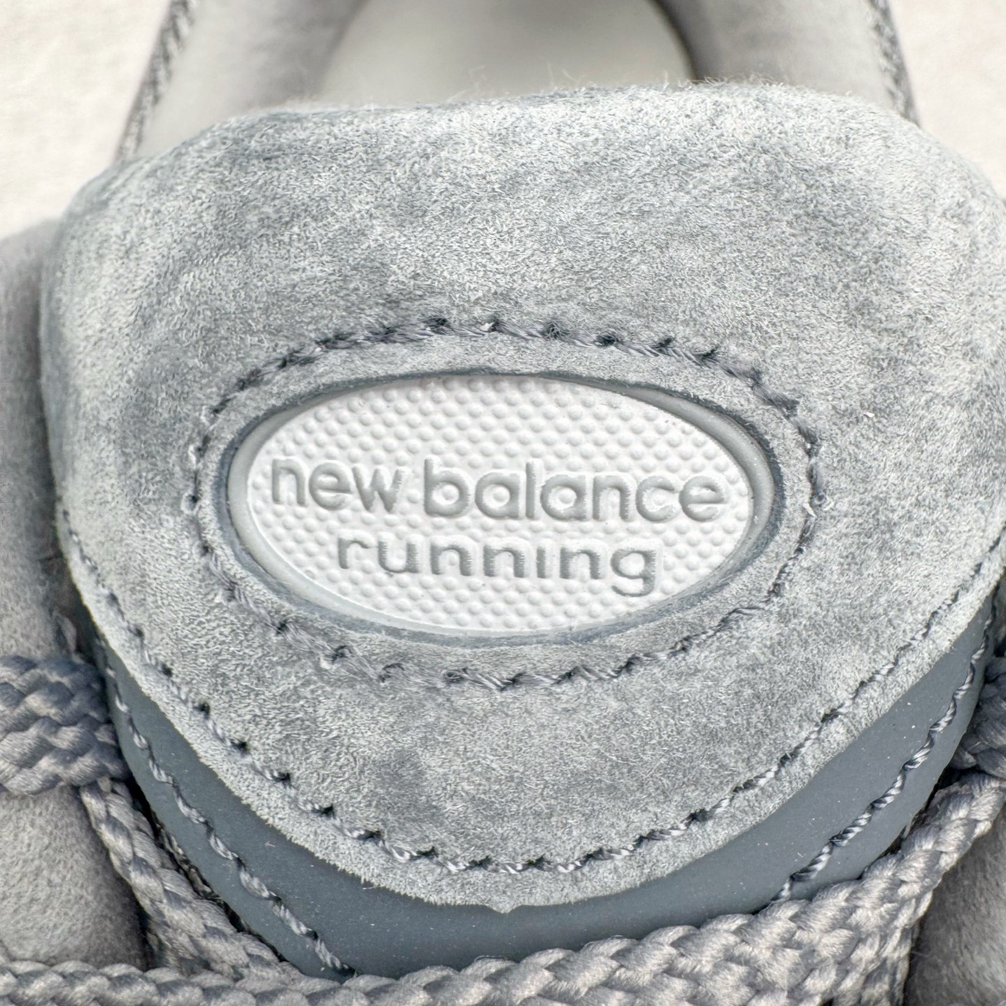 图片[13]-＃G版纯原 New Balance M2002RST 新百伦潮流复古织物皮革减震防滑耐磨轻便低帮跑步鞋 灰碳色 基于市场现有版本全新升级调整 NB市场最强产物 全套原楦原纸板原厂数据开发 全鞋电脑针车加持 原厂网布 原装进口头层翻毛皮料正确绒感卡色 正确中底拉帮中底网布细节 一比一手工擦旧效果 冲裁组合 匠心打造 耗时两个月开发完成 工艺极其复杂难度可想而知 新开独立私模大底 全网唯一正确做旧组合大底 高端零售专供产物 尺码：36 37 37.5 38 38.5 39.5 40 40.5 41.5 42 42.5 43 44 44.5 45 45.5 46.5 47-选品中心