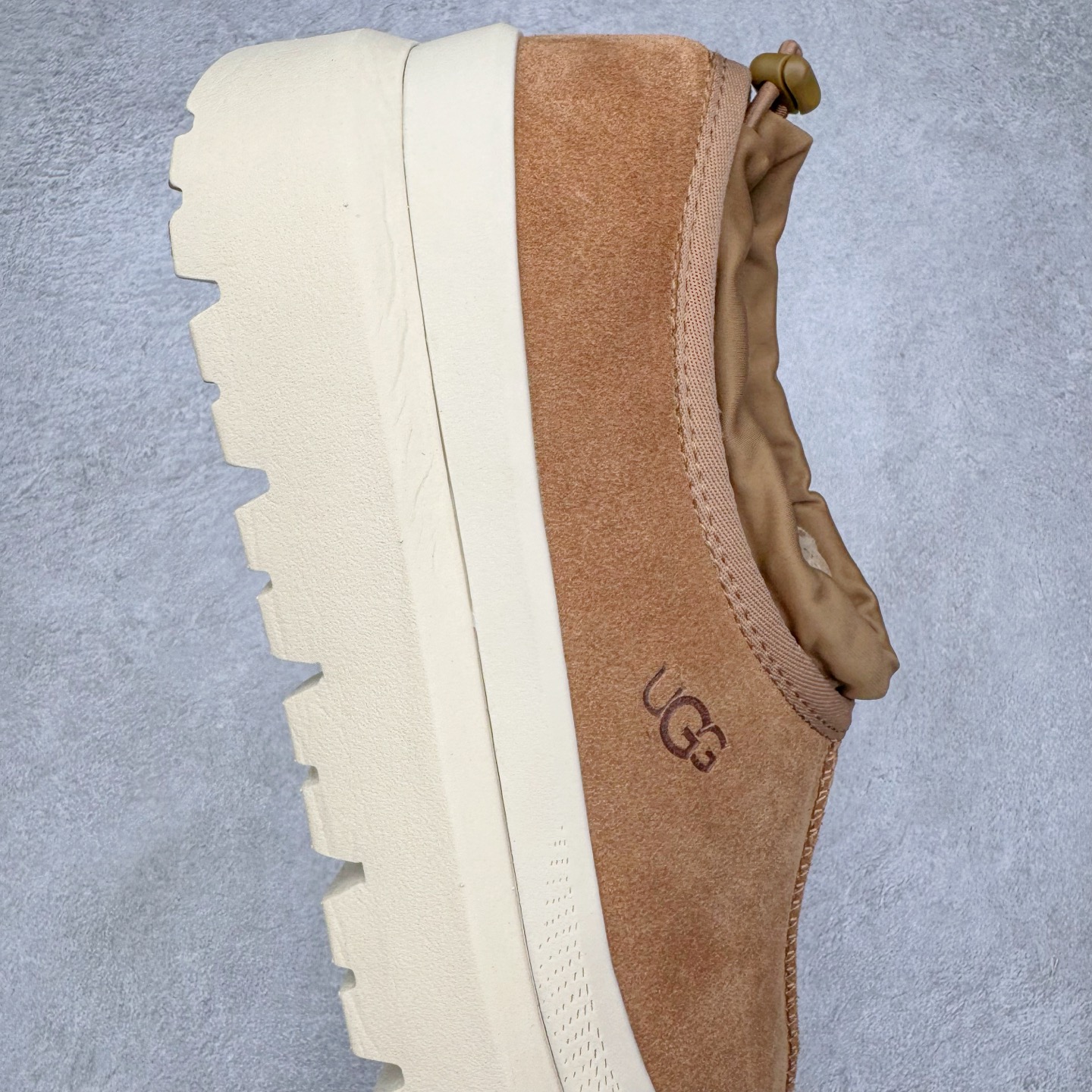 图片[6]-＃SP原厂 UGG 4096 塔斯曼浅口秋冬羊皮毛一体雪地靴 全鞋采用ZP同厂 隆丰A级澳洲进口羊皮毛一体 品牌代工厂生产线 完全遵循ZP工艺流程 代工厂原厂版师 秉承无原鞋不开发选择 注重每一处细节 市面最正版型 TREADLITE\\\”轻翼\\\”科技外底 轻便/耐用/柔韧/桩型【售后郑重承诺】一个月内若出现重大脱胶/断底等质量问题 直接为您换新！尺码：35 36 37 38 39 40 41 42 43-选品中心