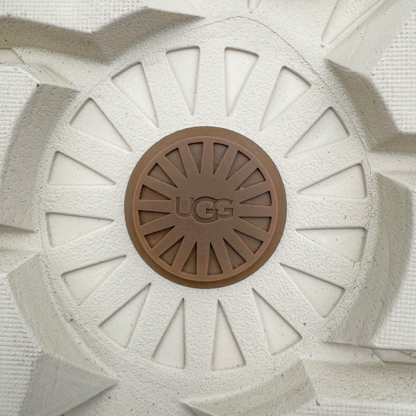 图片[15]-＃SP原厂 UGG 4096 塔斯曼浅口秋冬羊皮毛一体雪地靴 全鞋采用ZP同厂 隆丰A级澳洲进口羊皮毛一体 品牌代工厂生产线 完全遵循ZP工艺流程 代工厂原厂版师 秉承无原鞋不开发选择 注重每一处细节 市面最正版型 TREADLITE\\\”轻翼\\\”科技外底 轻便/耐用/柔韧/桩型【售后郑重承诺】一个月内若出现重大脱胶/断底等质量问题 直接为您换新！尺码：35 36 37 38 39 40 41 42 43-选品中心