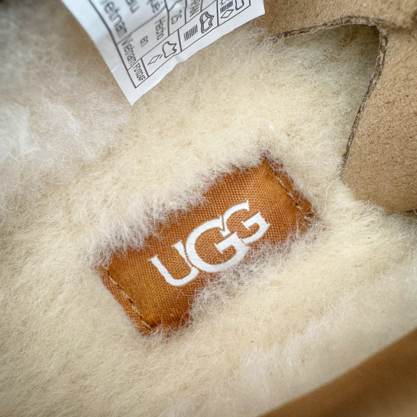 图片[11]-＃SP原厂 UGG 4096 塔斯曼浅口秋冬羊皮毛一体雪地靴 全鞋采用ZP同厂 隆丰A级澳洲进口羊皮毛一体 品牌代工厂生产线 完全遵循ZP工艺流程 代工厂原厂版师 秉承无原鞋不开发选择 注重每一处细节 市面最正版型 TREADLITE\\\”轻翼\\\”科技外底 轻便/耐用/柔韧/桩型【售后郑重承诺】一个月内若出现重大脱胶/断底等质量问题 直接为您换新！尺码：35 36 37 38 39 40 41 42 43-选品中心