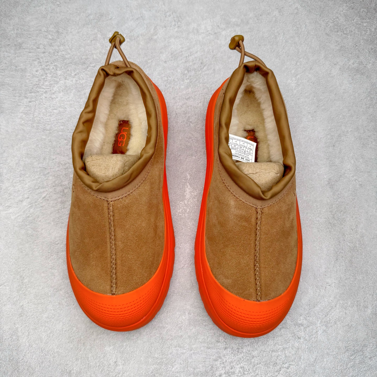 图片[2]-＃SP原厂 UGG 4096 塔斯曼浅口秋冬羊皮毛一体雪地靴 全鞋采用ZP同厂 隆丰A级澳洲进口羊皮毛一体 品牌代工厂生产线 完全遵循ZP工艺流程 代工厂原厂版师 秉承无原鞋不开发选择 注重每一处细节 市面最正版型 TREADLITE\\\”轻翼\\\”科技外底 轻便/耐用/柔韧/桩型【售后郑重承诺】一个月内若出现重大脱胶/断底等质量问题 直接为您换新！尺码：35 36 37 38 39 40 41 42 43-选品中心