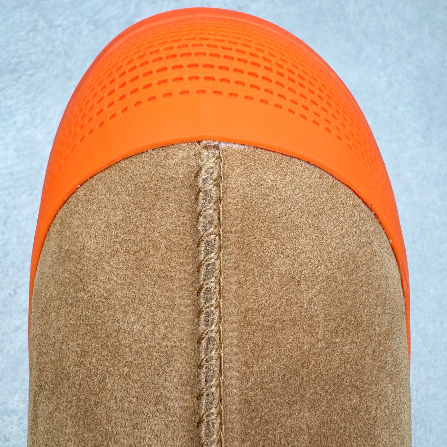 图片[13]-＃SP原厂 UGG 4096 塔斯曼浅口秋冬羊皮毛一体雪地靴 全鞋采用ZP同厂 隆丰A级澳洲进口羊皮毛一体 品牌代工厂生产线 完全遵循ZP工艺流程 代工厂原厂版师 秉承无原鞋不开发选择 注重每一处细节 市面最正版型 TREADLITE\\\”轻翼\\\”科技外底 轻便/耐用/柔韧/桩型【售后郑重承诺】一个月内若出现重大脱胶/断底等质量问题 直接为您换新！尺码：35 36 37 38 39 40 41 42 43-选品中心