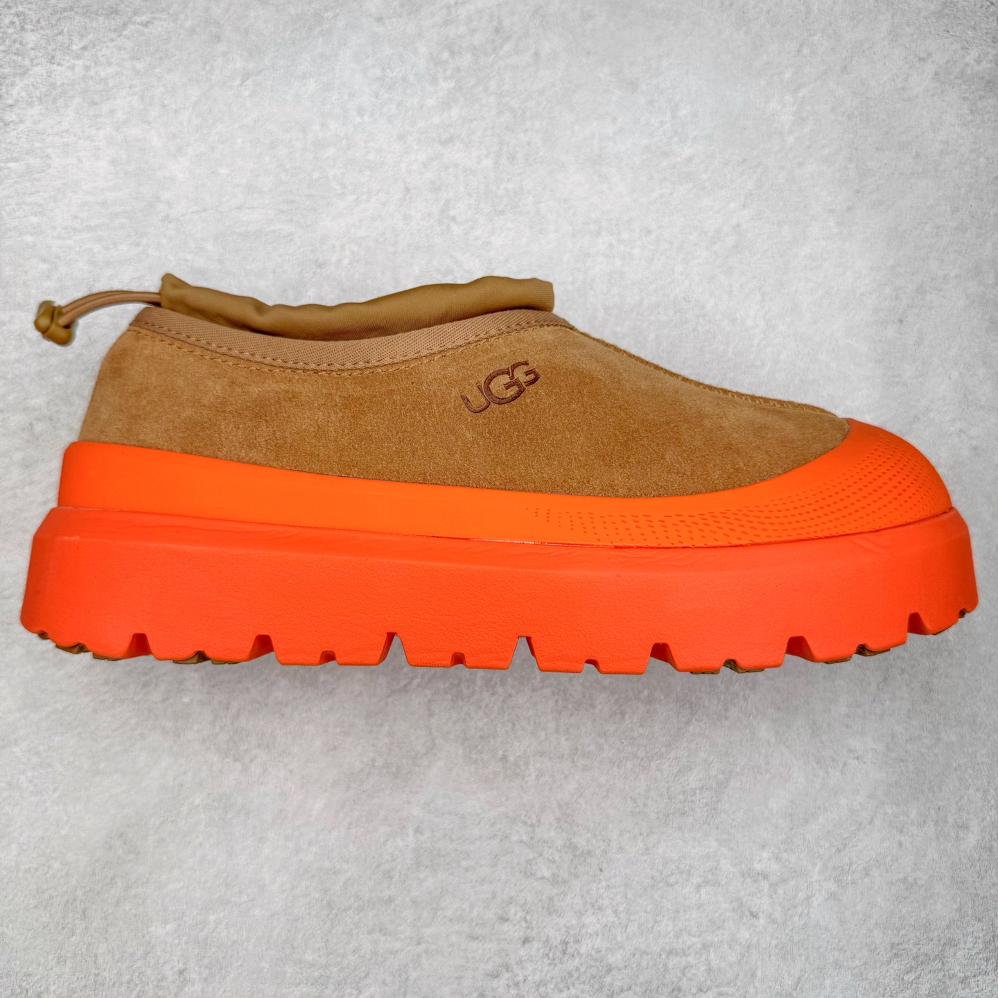 ＃SP原厂 UGG 4096 塔斯曼浅口秋冬羊皮毛一体雪地靴 全鞋采用ZP同厂 隆丰A级澳洲进口羊皮毛一体 品牌代工厂生产线 完全遵循ZP工艺流程 代工厂原厂版师 秉承无原鞋不开发选择 注重每一处细节 市面最正版型 TREADLITE\\\