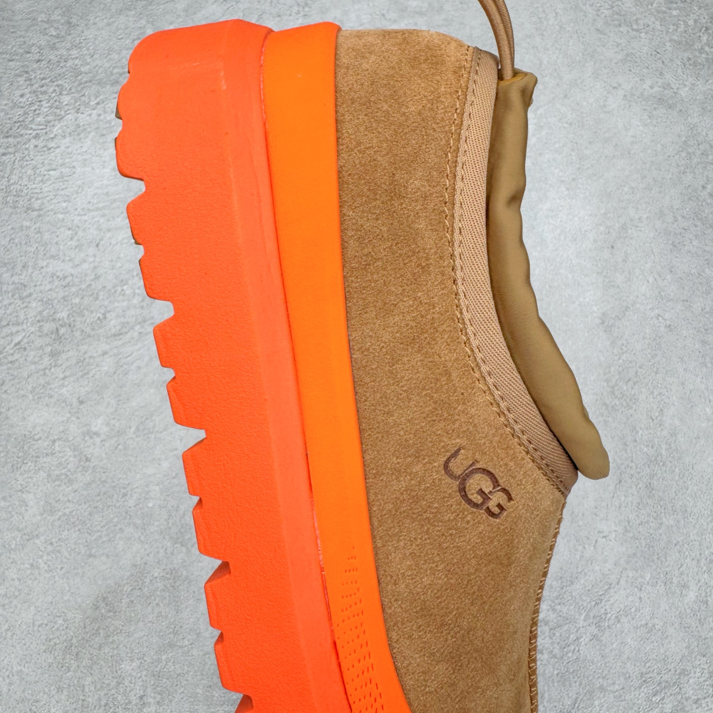 图片[6]-＃SP原厂 UGG 4096 塔斯曼浅口秋冬羊皮毛一体雪地靴 全鞋采用ZP同厂 隆丰A级澳洲进口羊皮毛一体 品牌代工厂生产线 完全遵循ZP工艺流程 代工厂原厂版师 秉承无原鞋不开发选择 注重每一处细节 市面最正版型 TREADLITE\\\”轻翼\\\”科技外底 轻便/耐用/柔韧/桩型【售后郑重承诺】一个月内若出现重大脱胶/断底等质量问题 直接为您换新！尺码：35 36 37 38 39 40 41 42 43-选品中心