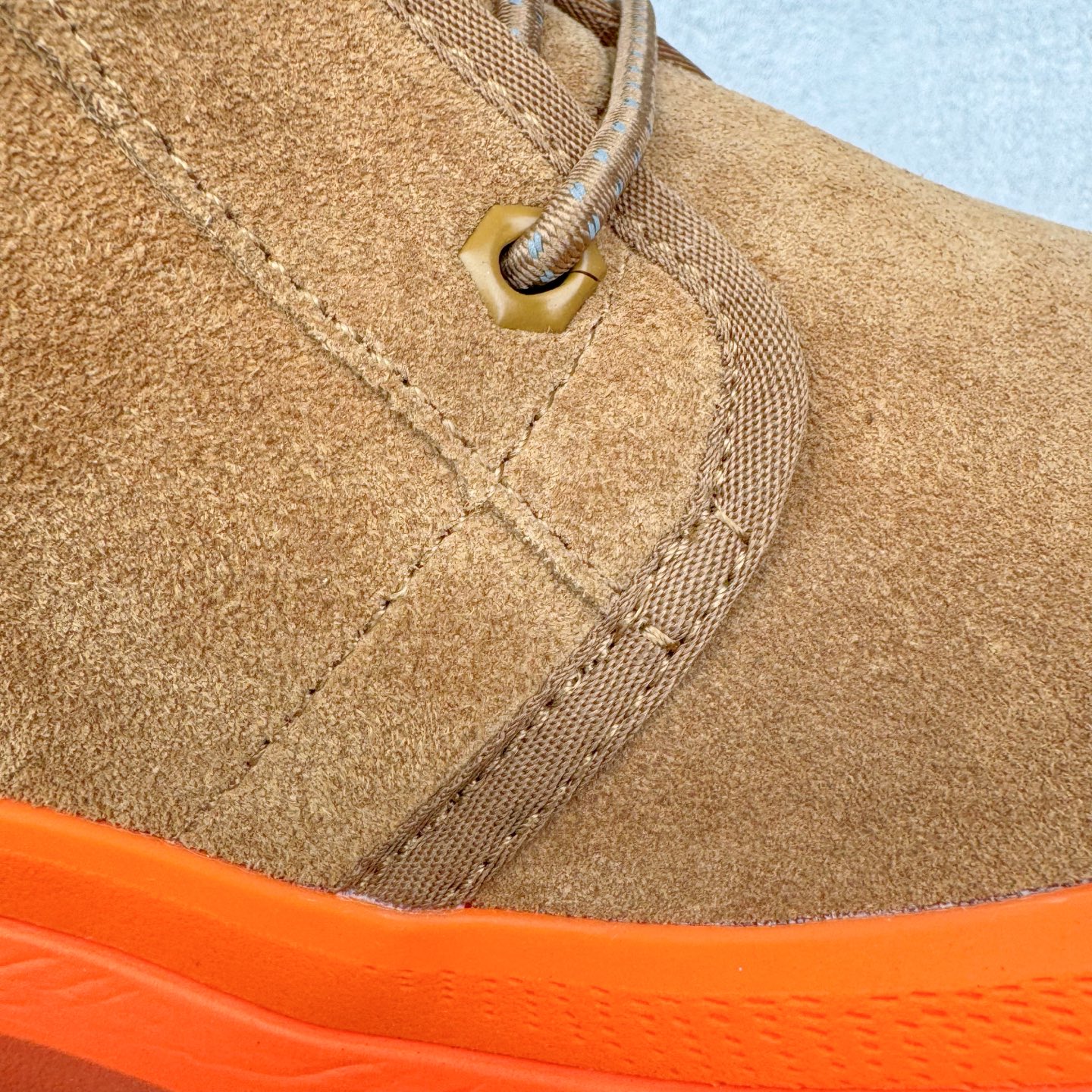 图片[14]-＃SP原厂 UGG 3991 塔斯曼高帮秋冬羊皮毛一体雪地靴 全鞋采用ZP同厂 隆丰A级澳洲进口羊皮毛一体 品牌代工厂生产线 完全遵循ZP工艺流程 代工厂原厂版师 秉承无原鞋不开发选择 注重每一处细节 市面最正版型 TREADLITE\\\”轻翼\\\”科技外底 轻便/耐用/柔韧/桩型【售后郑重承诺】一个月内若出现重大脱胶/断底等质量问题 直接为您换新！尺码：35 36 37 38 39 40 41 42 43-选品中心