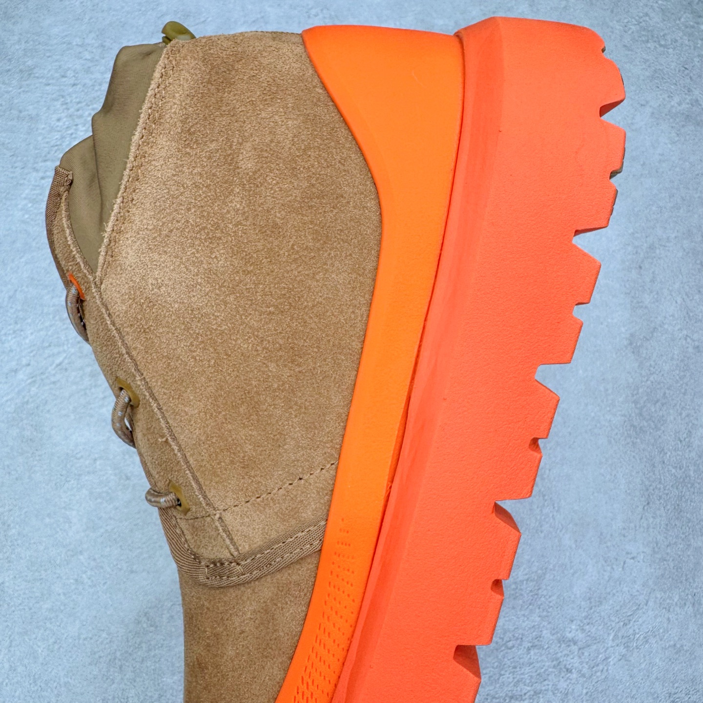 图片[7]-＃SP原厂 UGG 3991 塔斯曼高帮秋冬羊皮毛一体雪地靴 全鞋采用ZP同厂 隆丰A级澳洲进口羊皮毛一体 品牌代工厂生产线 完全遵循ZP工艺流程 代工厂原厂版师 秉承无原鞋不开发选择 注重每一处细节 市面最正版型 TREADLITE\\\”轻翼\\\”科技外底 轻便/耐用/柔韧/桩型【售后郑重承诺】一个月内若出现重大脱胶/断底等质量问题 直接为您换新！尺码：35 36 37 38 39 40 41 42 43-选品中心