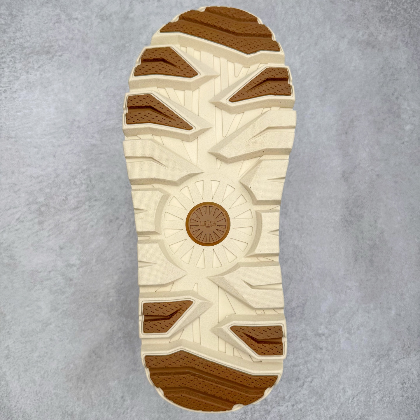 图片[9]-＃SP原厂 UGG 3991 塔斯曼高帮秋冬羊皮毛一体雪地靴 全鞋采用ZP同厂 隆丰A级澳洲进口羊皮毛一体 品牌代工厂生产线 完全遵循ZP工艺流程 代工厂原厂版师 秉承无原鞋不开发选择 注重每一处细节 市面最正版型 TREADLITE\\\”轻翼\\\”科技外底 轻便/耐用/柔韧/桩型【售后郑重承诺】一个月内若出现重大脱胶/断底等质量问题 直接为您换新！尺码：35 36 37 38 39 40 41 42 43-选品中心