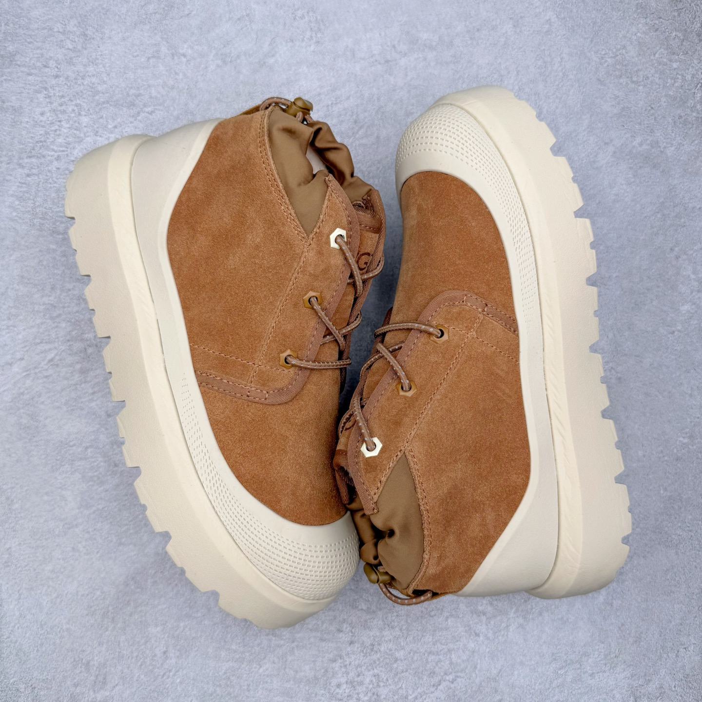 图片[3]-＃SP原厂 UGG 3991 塔斯曼高帮秋冬羊皮毛一体雪地靴 全鞋采用ZP同厂 隆丰A级澳洲进口羊皮毛一体 品牌代工厂生产线 完全遵循ZP工艺流程 代工厂原厂版师 秉承无原鞋不开发选择 注重每一处细节 市面最正版型 TREADLITE\\\”轻翼\\\”科技外底 轻便/耐用/柔韧/桩型【售后郑重承诺】一个月内若出现重大脱胶/断底等质量问题 直接为您换新！尺码：35 36 37 38 39 40 41 42 43-选品中心