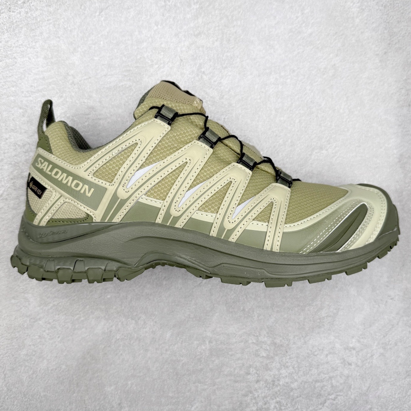 ＃GX/绿X SALOMON XA Pro 3D ADV 萨洛蒙潮流越野机能户外功能鞋 纯原外贸平台特供订单 耗时半年巨作 全套原纸板楦头开发 原厂特供网布配套加持 确保原汁原味 完美呈现版型 原档数据独家私模五层组合大底 男女鞋同步官方开发至46.5 原装Ortholite轻量化鞋垫 中底布带钢印编号 原厂TPU锁扣 进口港宝加持 后跟自然饱满 还原公司包裹性 鞋面采用SENSIFT贴合技术 全方位贴合包裹脚型 鞋跟部鞋底牵引设计 提供强大的抓地性能 更适应野外崎岖不平的道路 其3D ADVANCED CHASSIS底盘 材料轻量大化 钉齿设计更具稳定性 防护性 鞋底易磨损区运用CONTAGRIP高耐磨材料 应对城市硬质路面长距离跑考验 尺码：36 36.5 37.5 38 38.5 39 40 40.5 41 42 42.5 43 44 44.5 45 46 46.5-选品中心