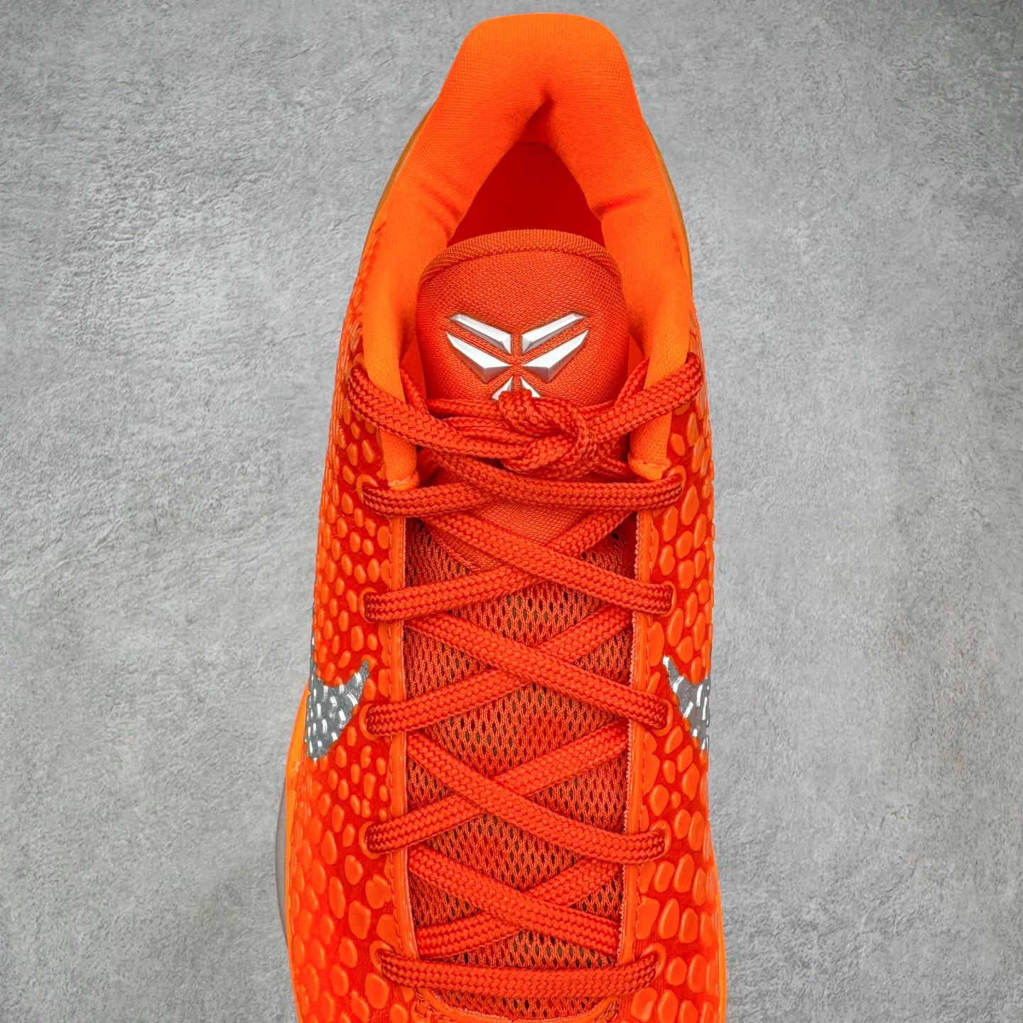 图片[5]-＃H12纯原 NK Zoom Kobe 6 Protro 科比六代 橙银色 IH1871-800 完美复刻公司货 前掌超大Zoom Turbo气垫 后掌EVA缓震 真正的原汁原味 还原ZP脚感 全身鞋材卡料色独家定制 唯一正确喷漆工艺Swoosh 正确凹凸蛇鳞工艺 正确鞋面渐变效果 内全置真动飞态线 独立原厂模具 最大尺码达到48.5码 首批不拼图大几率过验 亲测已过 支持各种高强度实战 无需担心 上脚价 补货周期极长 脚宽建议买大半码 科比系列前掌偏窄 不影响二次销售 支持七天无理由退换 尺码：41 42 42.5 43 44 44.5 45 45.5 46 47.5 48.5 49.5-选品中心