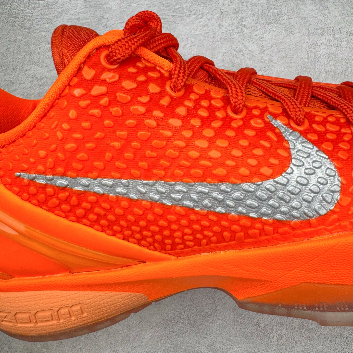 图片[16]-＃H12纯原 NK Zoom Kobe 6 Protro 科比六代 橙银色 IH1871-800 完美复刻公司货 前掌超大Zoom Turbo气垫 后掌EVA缓震 真正的原汁原味 还原ZP脚感 全身鞋材卡料色独家定制 唯一正确喷漆工艺Swoosh 正确凹凸蛇鳞工艺 正确鞋面渐变效果 内全置真动飞态线 独立原厂模具 最大尺码达到48.5码 首批不拼图大几率过验 亲测已过 支持各种高强度实战 无需担心 上脚价 补货周期极长 脚宽建议买大半码 科比系列前掌偏窄 不影响二次销售 支持七天无理由退换 尺码：41 42 42.5 43 44 44.5 45 45.5 46 47.5 48.5 49.5-选品中心