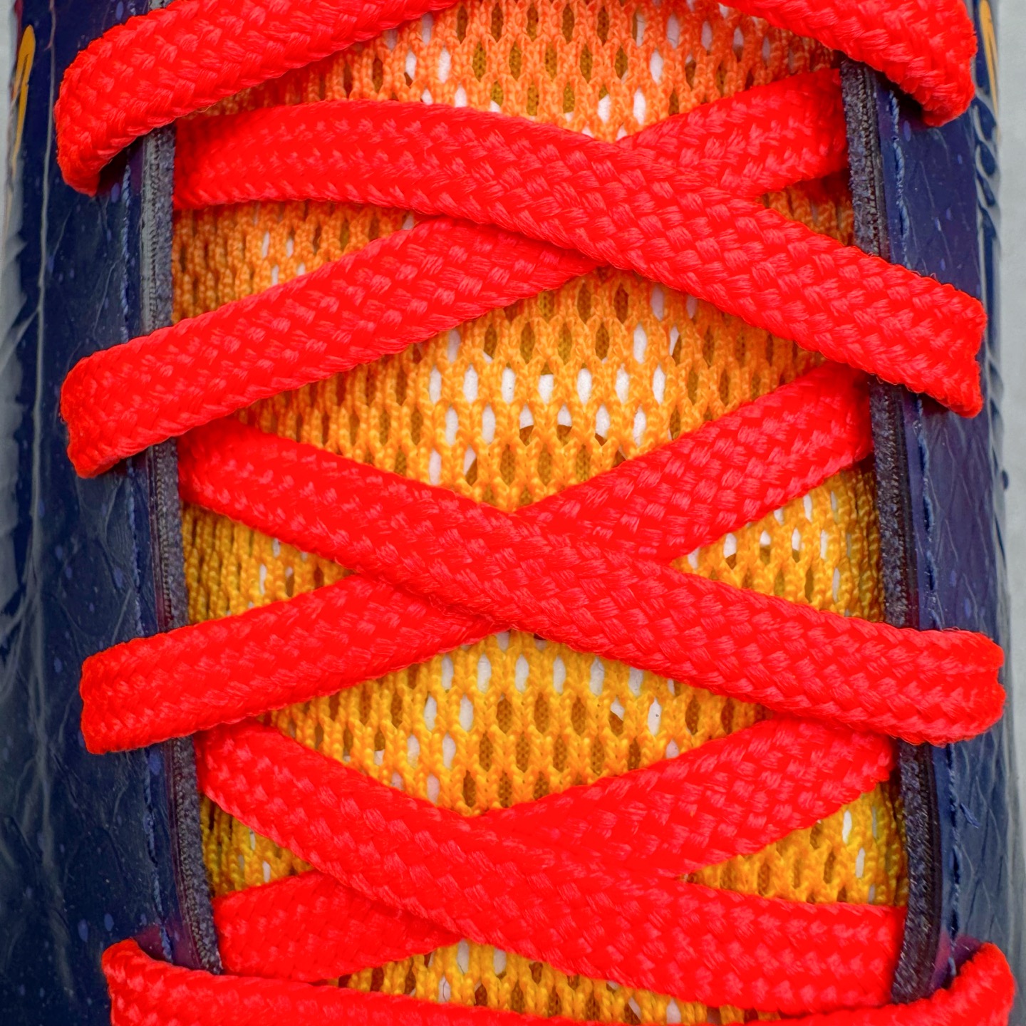 图片[21]-＃H12纯原 Caitlin Clark x Nike Kobe 5 Protro “Indiana Fever” 科比5代克拉克森联名蓝色 IM3207-400 完美复刻公司货 前掌超大Zoom Turbo气垫 后掌EVA缓震 真正的原汁原味 还原ZP脚感 全身鞋材卡料色独家定制 唯一正确喷漆工艺Swoosh 正确凹凸蛇鳞工艺 正确鞋面渐变效果 内全置真动飞态线 独立原厂模具 最大尺码达到49.5码 首批不拼图大几率过验 亲测已过 支持各种高强度实战 无需担心 上脚价 补货周期极长 脚宽建议买大半码 科比系列前掌偏窄 不影响二次销售 支持七天无理由退换 尺码：41 42 42.5 43 44 44.5 45 45.5 46 47.5 48.5 49.5-选品中心