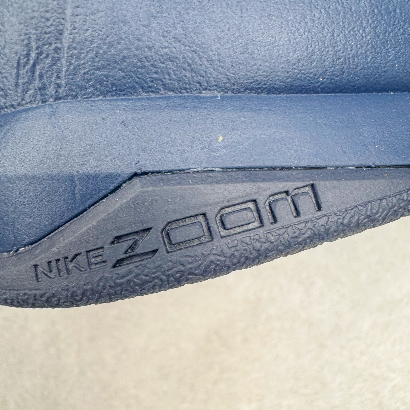 图片[14]-＃H12纯原 Caitlin Clark x Nike Kobe 5 Protro “Indiana Fever” 科比5代克拉克森联名蓝色 IM3207-400 完美复刻公司货 前掌超大Zoom Turbo气垫 后掌EVA缓震 真正的原汁原味 还原ZP脚感 全身鞋材卡料色独家定制 唯一正确喷漆工艺Swoosh 正确凹凸蛇鳞工艺 正确鞋面渐变效果 内全置真动飞态线 独立原厂模具 最大尺码达到49.5码 首批不拼图大几率过验 亲测已过 支持各种高强度实战 无需担心 上脚价 补货周期极长 脚宽建议买大半码 科比系列前掌偏窄 不影响二次销售 支持七天无理由退换 尺码：41 42 42.5 43 44 44.5 45 45.5 46 47.5 48.5 49.5-选品中心