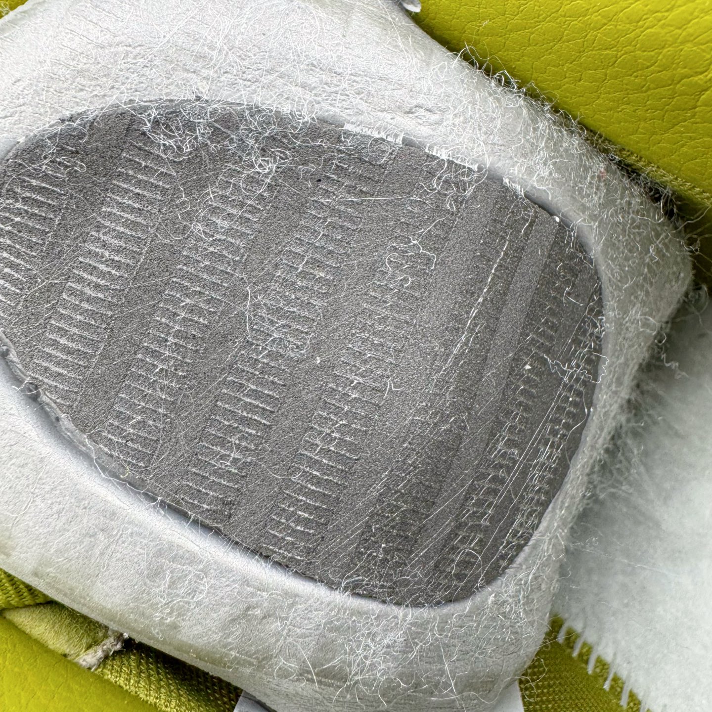 图片[19]-＃S2纯原 CPFM x NK Air Force 1 07 Low 空军一号系列低帮经典百搭休闲运动板鞋“联名放大补丁字母” FQ7069-300 近日，A$AP Bari 在其官方社交媒体上预告了 Cactus Plant Flea Market (CPFM) 和 Nike Air Force 1 Low 的全新配色。此次全新推出的紫色和苔藓绿配色，保留了原始黑白版本的标志性风格，均采用皮革鞋面、尼龙鞋舌、带有反光底衬的「AIR SUNSHINE」及同色 AF1 橡胶鞋底。尺码：39 40 40.5 41 42 42.5 43 44 44.5 45 46 47.5 48.5-选品中心