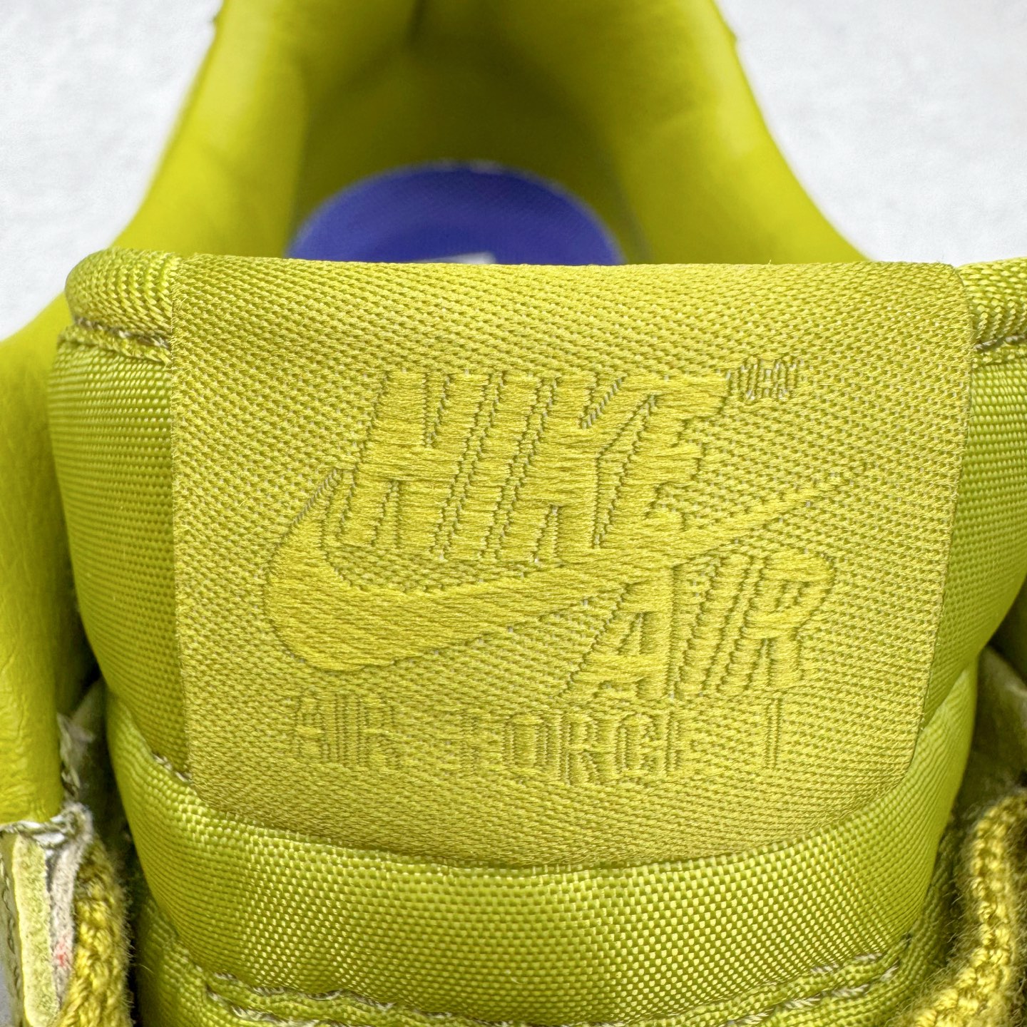 图片[16]-＃S2纯原 CPFM x NK Air Force 1 07 Low 空军一号系列低帮经典百搭休闲运动板鞋“联名放大补丁字母” FQ7069-300 近日，A$AP Bari 在其官方社交媒体上预告了 Cactus Plant Flea Market (CPFM) 和 Nike Air Force 1 Low 的全新配色。此次全新推出的紫色和苔藓绿配色，保留了原始黑白版本的标志性风格，均采用皮革鞋面、尼龙鞋舌、带有反光底衬的「AIR SUNSHINE」及同色 AF1 橡胶鞋底。尺码：39 40 40.5 41 42 42.5 43 44 44.5 45 46 47.5 48.5-选品中心