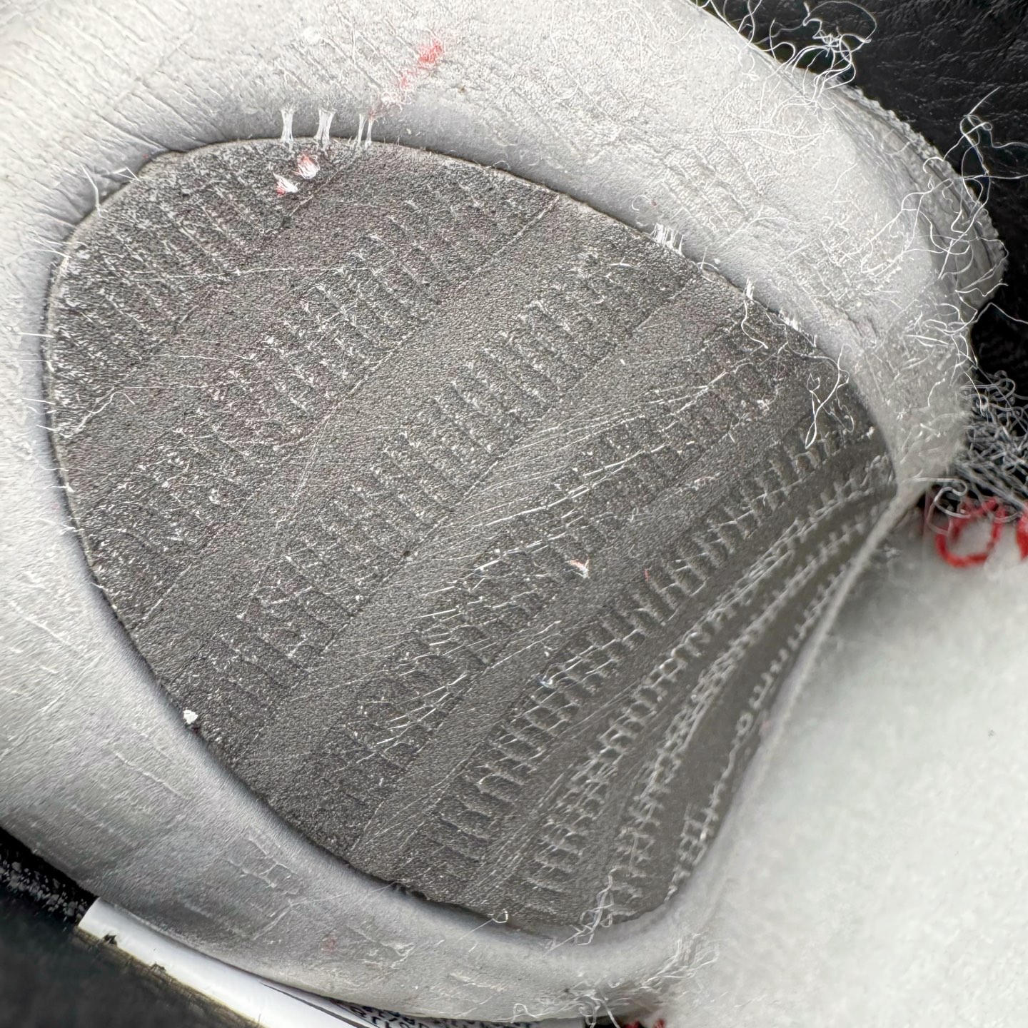 图片[12]-＃S2纯原 CPFM x NK Air Force 1 07 Low 空军一号系列低帮经典百搭休闲运动板鞋“联名放大补丁字母” HJ8463-001 近日，A$AP Bari 在其官方社交媒体上预告了 Cactus Plant Flea Market (CPFM) 和 Nike Air Force 1 Low 的全新配色。此次全新推出的紫色和苔藓绿配色，保留了原始黑白版本的标志性风格，均采用皮革鞋面、尼龙鞋舌、带有反光底衬的「AIR SUNSHINE」及同色 AF1 橡胶鞋底。尺码：39 40 40.5 41 42 42.5 43 44 44.5 45 46 47.5 48.5-选品中心