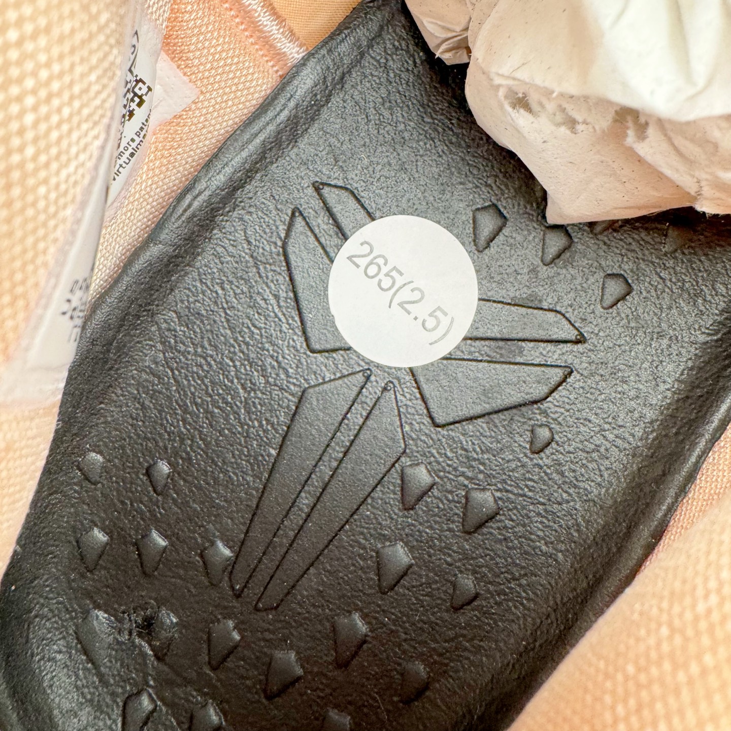 图片[12]-＃灭世海外版 NK Zoom Kobe Ⅷ System 科比8代复刻实战运动低帮文化篮球鞋 水蜜桃HQ3138-800 纯原海外版气垫品质吊打各路纯原 气压➕耐久双重保障 前掌ZOOM TURBO➕后掌马蹄Zoom 后掌澎湃脚感无出其右 全套冲刀改版 鞋型还原度95% 宽脚选手必入货品 鞋头2.5mm上翘空间 不挤脚 完美释放脚趾活动空间 正码正拍 脚型适配性 市场最强没有之一 鞋面工艺全新升级 100%对标正品 原厂聚氨酯蛇鳞 珠光密度同步正品 Swoosh喷漆工艺 还原度接近100% 全新后跟TPU模具 正确S型弧度 区分市场纯原（市场纯原采用公版模具 后跟TPU几乎无弧度）国产天花板橡胶配方 抓地力爆炸 海外口碑炸裂 鞋舌LOGO正确内嵌压印 原厂碳板 正确原盒 厚积薄发 王者归来 拒绝杀猪 拒绝套路 灭世纯原海外版科比系列 致力打造实战第一标杆 尺码：39-47.5 全新模具 正码正拍-选品中心