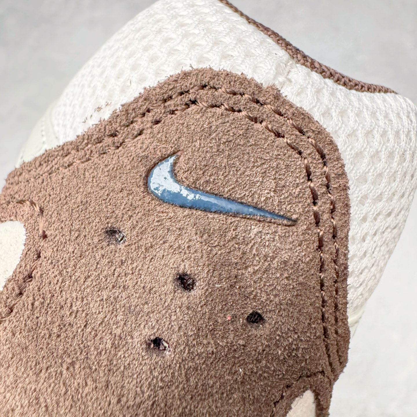 图片[13]-＃CS纯原 NK P-6000 系列低帮复古老爹风休闲运动舒适慢跑鞋 HV8972-001 购入原鞋原装纸板楦头开发 独家私模四层组合大底 市场唯一正确版本 良心定价 新配色陆续出货 进口三文治网面 融合 Pegasus 过往运动鞋设计 助力 21 世纪早期跑步运动跃升时尚新高度 采用透气网眼布、运动风格线条和耐穿覆面 兼具吸睛外观和舒适感受 中底泡绵以田径赛道为灵感 打造厚实设计 缔造出众缓震性能 尺码：36 36.5 37.5 38 38.5 39 40 40.5 41 42 42.5 43 44 44.5 45-选品中心