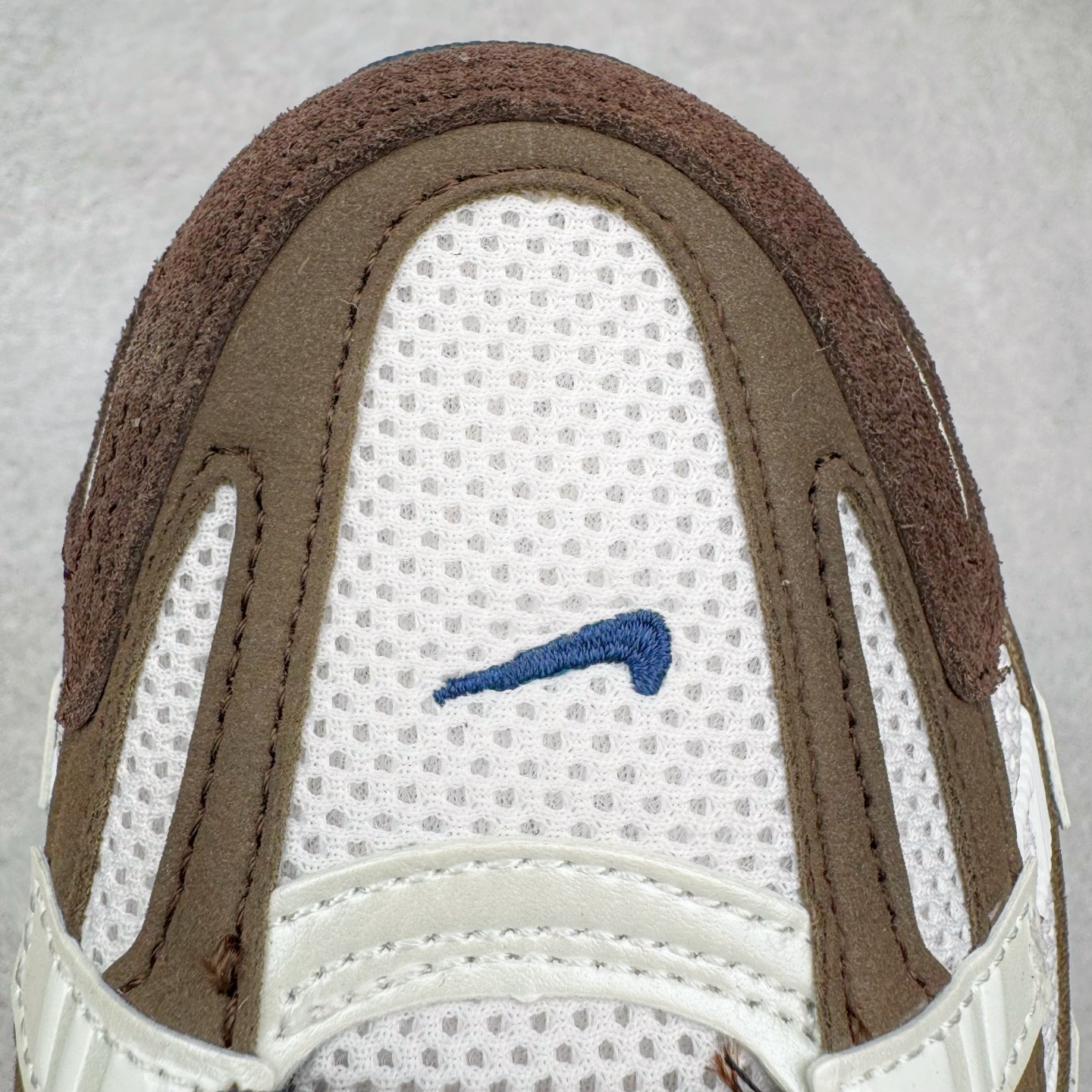 图片[16]-＃CS纯原 NK P-6000 系列低帮复古老爹风休闲运动舒适慢跑鞋 HV8972-001 购入原鞋原装纸板楦头开发 独家私模四层组合大底 市场唯一正确版本 良心定价 新配色陆续出货 进口三文治网面 融合 Pegasus 过往运动鞋设计 助力 21 世纪早期跑步运动跃升时尚新高度 采用透气网眼布、运动风格线条和耐穿覆面 兼具吸睛外观和舒适感受 中底泡绵以田径赛道为灵感 打造厚实设计 缔造出众缓震性能 尺码：36 36.5 37.5 38 38.5 39 40 40.5 41 42 42.5 43 44 44.5 45-选品中心