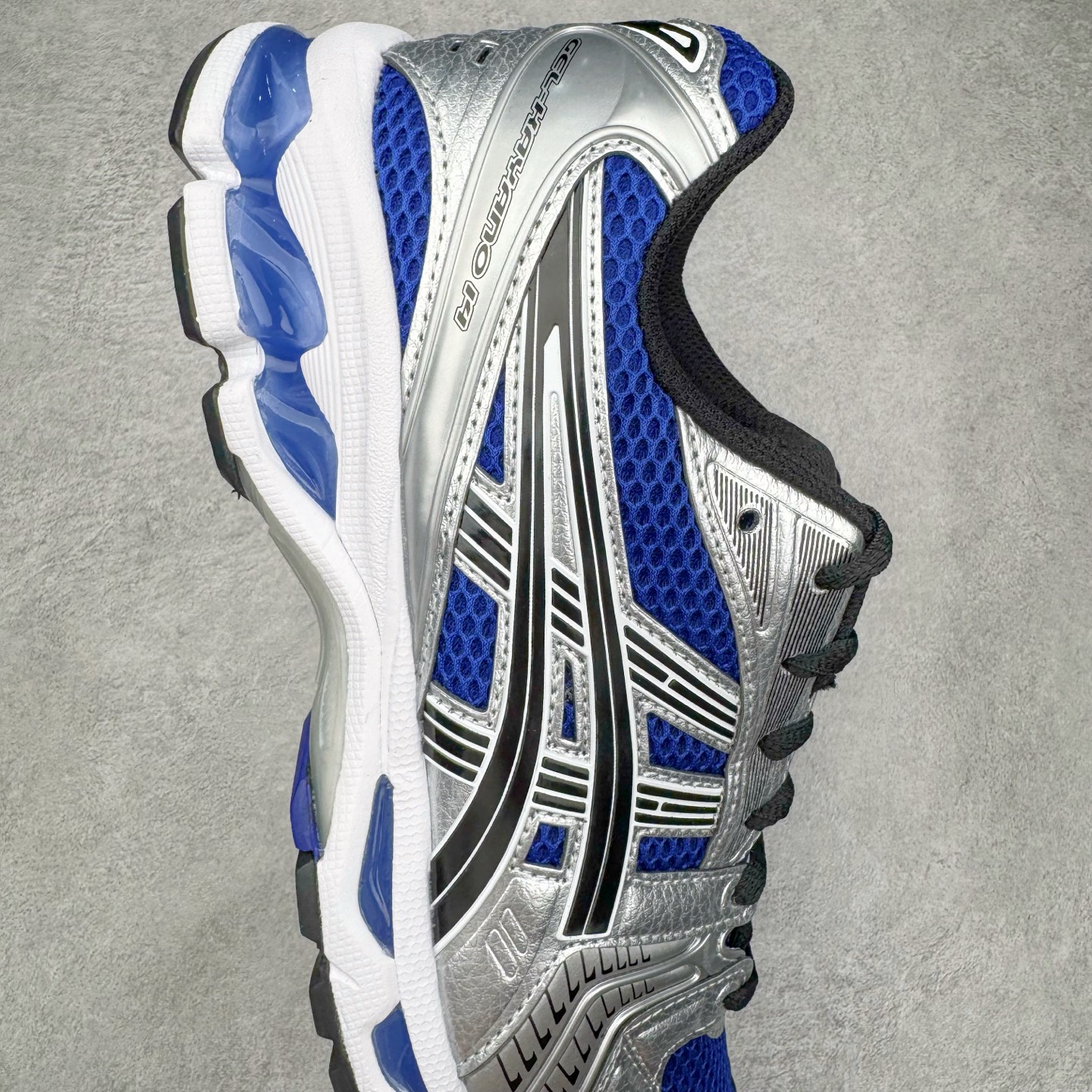 图片[6]-＃ZC总裁 Asics Gel-Kayano K14 亚瑟士系列复古舒适织物合成革减震防滑耐磨低帮休闲跑步鞋 市场顶级版本 原装纸板楦头开发 独家私模五层组合大底 原厂定制缓震硅胶加持 原盒原配 官方四联吊牌 一比一同步原鞋工艺和用料 鞋面原厂“三明治”多层网布 区别其他同价版本 鞋垫采用原厂OrthoLite欧索莱材质 非普通海玻璃鞋垫 后跟一样采用了GEL缓震胶 整体系列设计非常的科技感 锻炼跑步的同时让你一样时尚百搭 尺码：36 37 37.5 38 39 39.5 40 40.5 41.5 42 42.5 43.5 44 44.5 45 46-选品中心