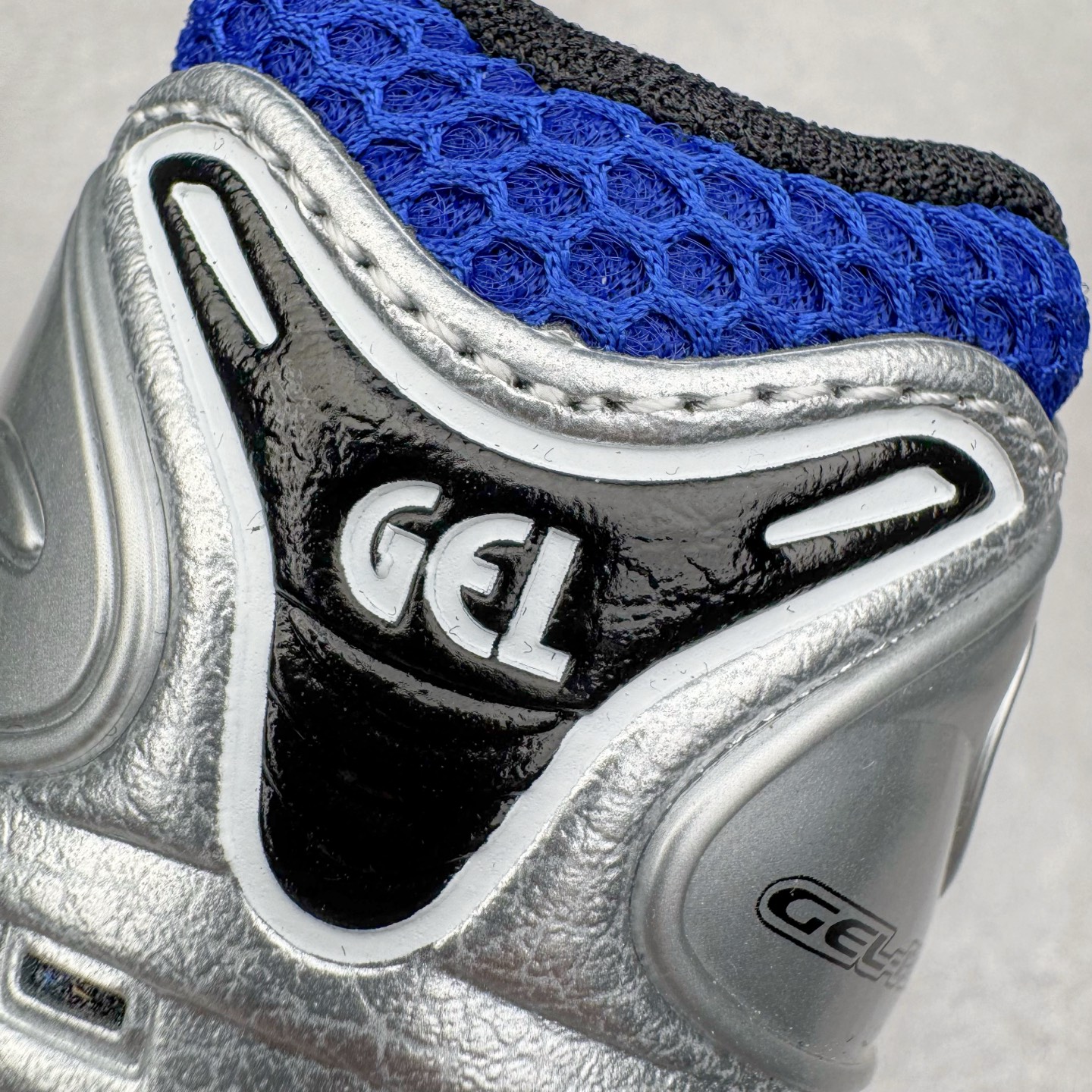 图片[13]-＃ZC总裁 Asics Gel-Kayano K14 亚瑟士系列复古舒适织物合成革减震防滑耐磨低帮休闲跑步鞋 市场顶级版本 原装纸板楦头开发 独家私模五层组合大底 原厂定制缓震硅胶加持 原盒原配 官方四联吊牌 一比一同步原鞋工艺和用料 鞋面原厂“三明治”多层网布 区别其他同价版本 鞋垫采用原厂OrthoLite欧索莱材质 非普通海玻璃鞋垫 后跟一样采用了GEL缓震胶 整体系列设计非常的科技感 锻炼跑步的同时让你一样时尚百搭 尺码：36 37 37.5 38 39 39.5 40 40.5 41.5 42 42.5 43.5 44 44.5 45 46-选品中心