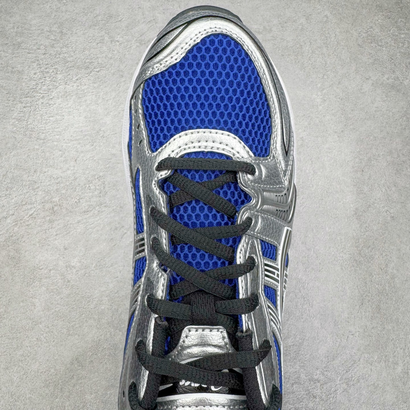 图片[4]-＃ZC总裁 Asics Gel-Kayano K14 亚瑟士系列复古舒适织物合成革减震防滑耐磨低帮休闲跑步鞋 市场顶级版本 原装纸板楦头开发 独家私模五层组合大底 原厂定制缓震硅胶加持 原盒原配 官方四联吊牌 一比一同步原鞋工艺和用料 鞋面原厂“三明治”多层网布 区别其他同价版本 鞋垫采用原厂OrthoLite欧索莱材质 非普通海玻璃鞋垫 后跟一样采用了GEL缓震胶 整体系列设计非常的科技感 锻炼跑步的同时让你一样时尚百搭 尺码：36 37 37.5 38 39 39.5 40 40.5 41.5 42 42.5 43.5 44 44.5 45 46-选品中心