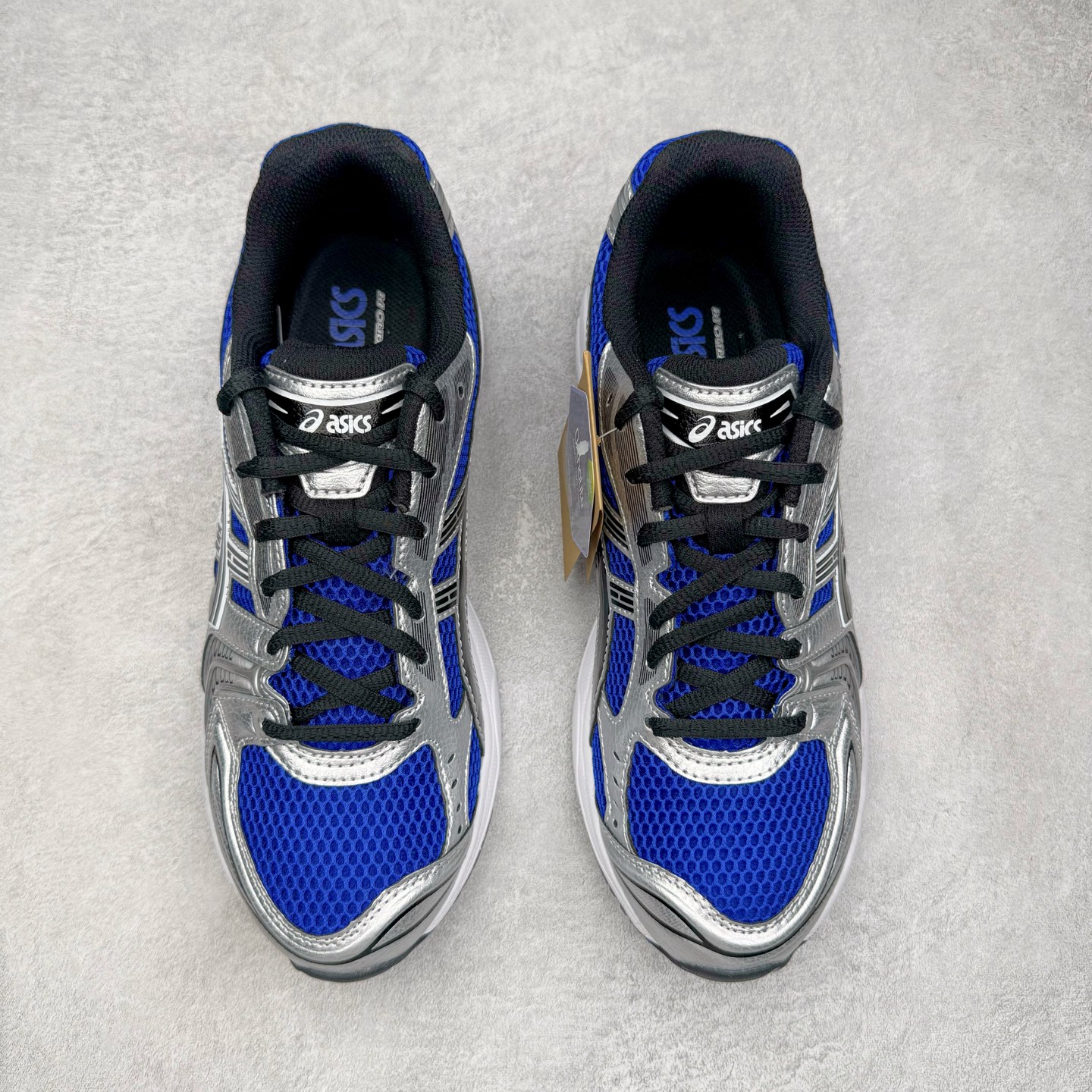 图片[2]-＃ZC总裁 Asics Gel-Kayano K14 亚瑟士系列复古舒适织物合成革减震防滑耐磨低帮休闲跑步鞋 市场顶级版本 原装纸板楦头开发 独家私模五层组合大底 原厂定制缓震硅胶加持 原盒原配 官方四联吊牌 一比一同步原鞋工艺和用料 鞋面原厂“三明治”多层网布 区别其他同价版本 鞋垫采用原厂OrthoLite欧索莱材质 非普通海玻璃鞋垫 后跟一样采用了GEL缓震胶 整体系列设计非常的科技感 锻炼跑步的同时让你一样时尚百搭 尺码：36 37 37.5 38 39 39.5 40 40.5 41.5 42 42.5 43.5 44 44.5 45 46-选品中心