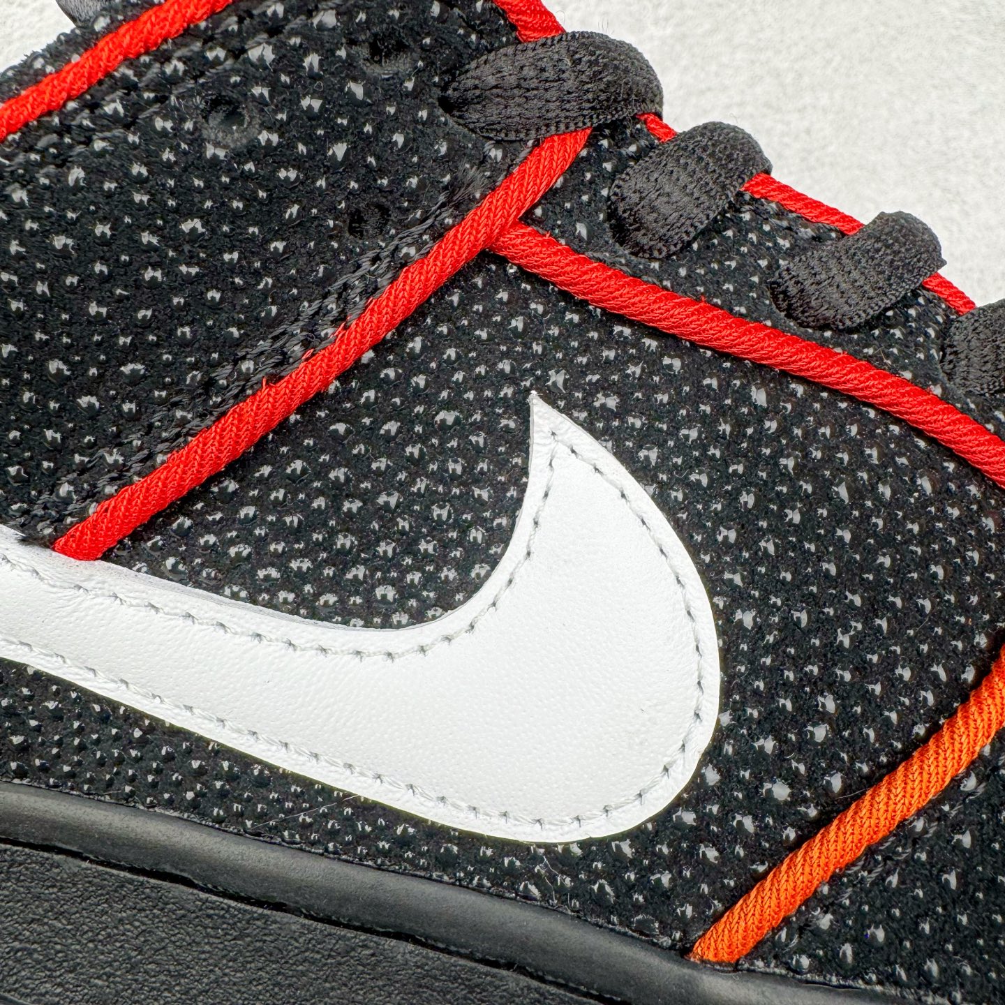 图片[23]-＃S2纯原 Bronx Girls Skate x NK Dunk SB Low Pro QS 经典舒适耐磨低帮板鞋 男女同款 黑色 魔鬼鱼鸳鸯 HV1664-001 独家原厂航空铝磨具打磨大底 鞋头坡度极致还原 原盒原配 圈内天花板工艺 原厂冲刀 超高清洁度 全鞋零毛边皮料切割 全套原楦原模倾力打造完美版型 采用原厂百宏鞋带以及原厂百宏织唛舌标 内标可供原厂几率过验 原厂中底布黄色点胶 原厂中底布拉帮走线遵循公司‼️尺码：36 36.5 37.5 38 38.5 39 40 40.5 41 42 42.5 43 44 44.5 45 46 47.5-选品中心