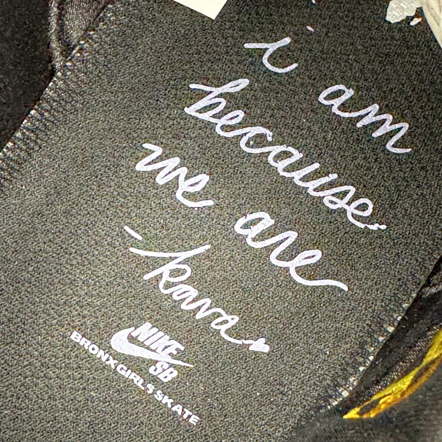 图片[14]-＃S2纯原 Bronx Girls Skate x NK Dunk SB Low Pro QS 经典舒适耐磨低帮板鞋 男女同款 黑色 魔鬼鱼鸳鸯 HV1664-001 独家原厂航空铝磨具打磨大底 鞋头坡度极致还原 原盒原配 圈内天花板工艺 原厂冲刀 超高清洁度 全鞋零毛边皮料切割 全套原楦原模倾力打造完美版型 采用原厂百宏鞋带以及原厂百宏织唛舌标 内标可供原厂几率过验 原厂中底布黄色点胶 原厂中底布拉帮走线遵循公司‼️尺码：36 36.5 37.5 38 38.5 39 40 40.5 41 42 42.5 43 44 44.5 45 46 47.5-选品中心