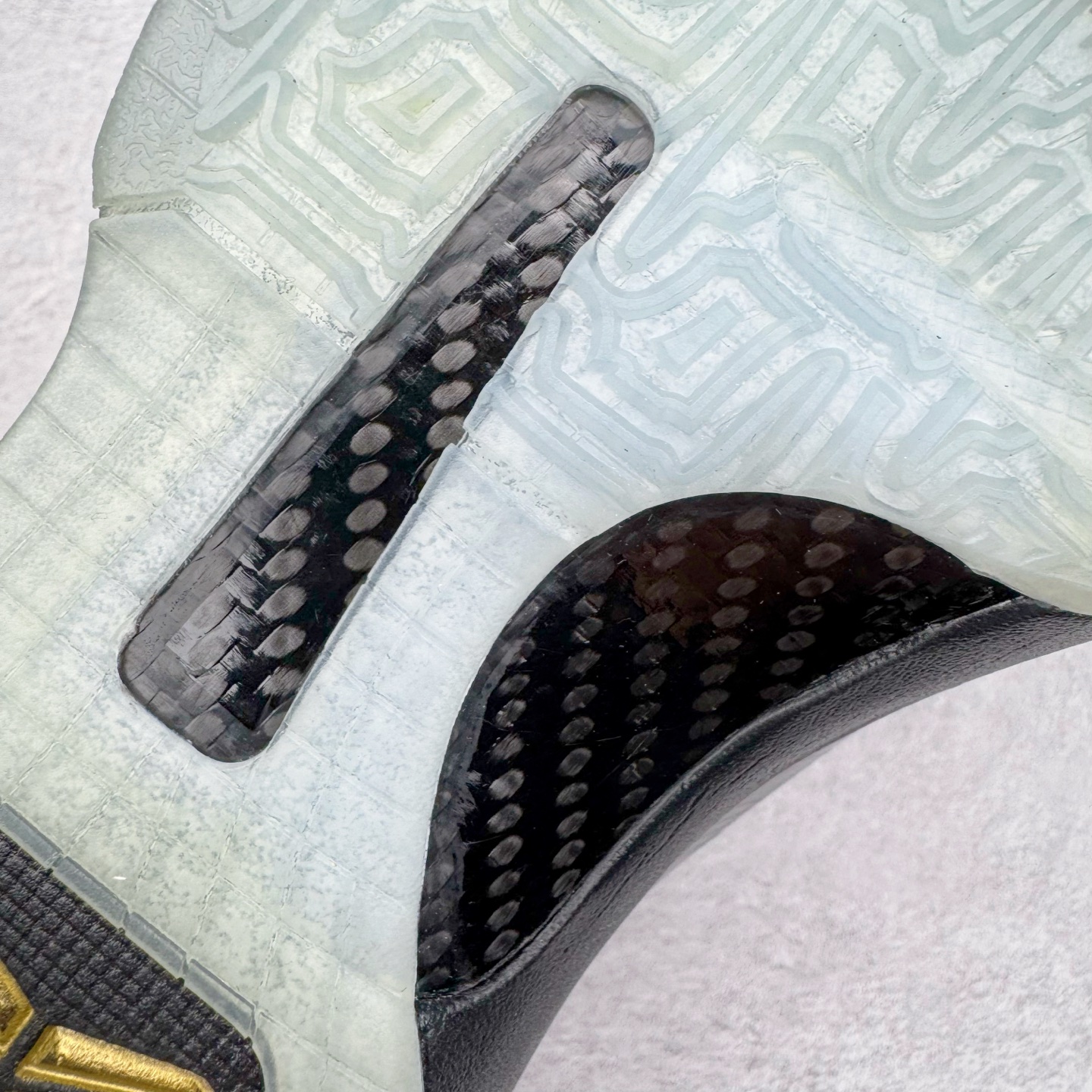 图片[22]-＃H12纯原 NK Zoom Kobe ZK5 科比5代 黑曼巴 IB4881-500 完美复刻公司货 前掌超大Zoom Turbo气垫 后掌EVA缓震 真正的原汁原味 还原ZP脚感 全身鞋材卡料色独家定制 唯一正确喷漆工艺Swoosh 正确凹凸蛇鳞工艺 正确鞋面渐变效果 内全置真动飞态线 独立原厂模具 最大尺码达到49.5码 首批不拼图大几率过验 亲测已过 支持各种高强度实战 无需担心 上脚价 补货周期极长 脚宽建议买大半码 科比系列前掌偏窄 不影响二次销售 支持七天无理由退换 尺码：41 42 42.5 43 44 44.5 45 45.5 46 47.5 48.5 49.5-选品中心