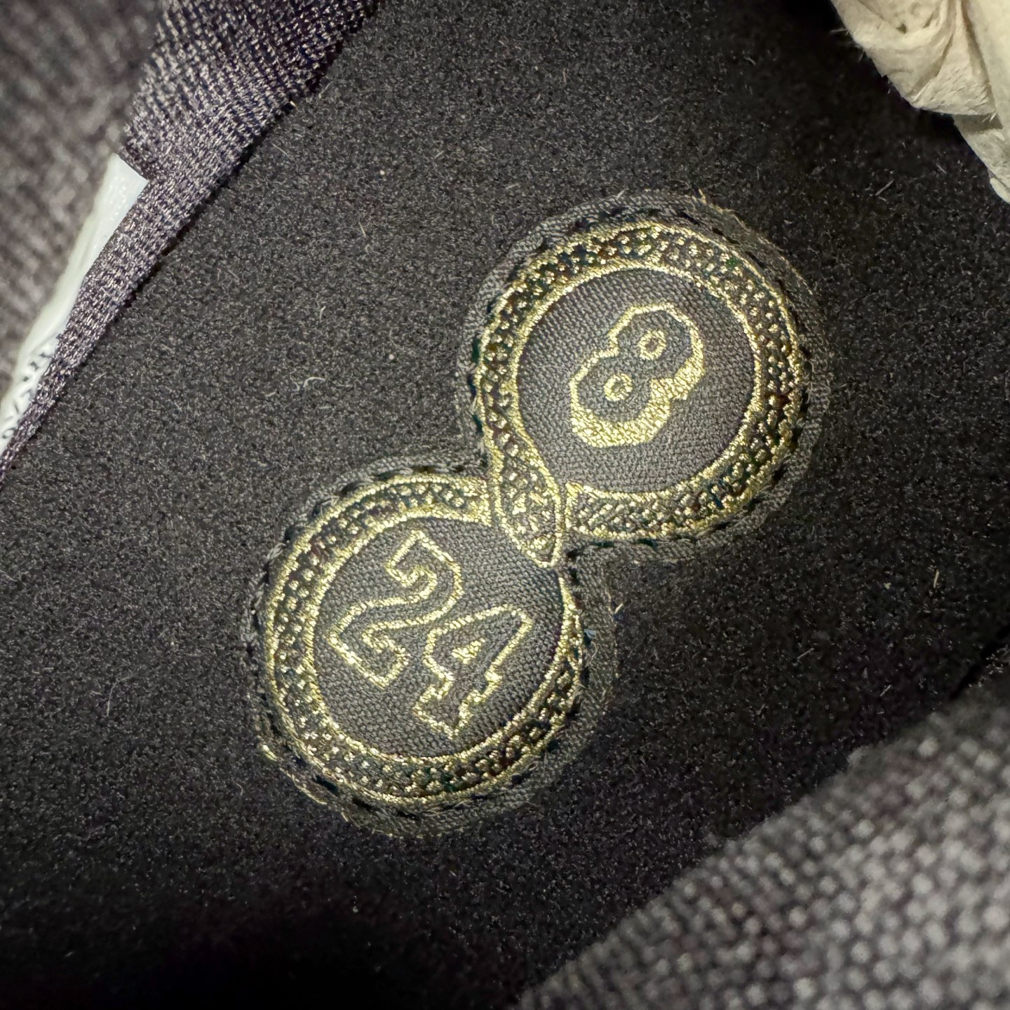 图片[13]-＃H12纯原 NK Zoom Kobe ZK5 科比5代 黑曼巴 IB4881-500 完美复刻公司货 前掌超大Zoom Turbo气垫 后掌EVA缓震 真正的原汁原味 还原ZP脚感 全身鞋材卡料色独家定制 唯一正确喷漆工艺Swoosh 正确凹凸蛇鳞工艺 正确鞋面渐变效果 内全置真动飞态线 独立原厂模具 最大尺码达到49.5码 首批不拼图大几率过验 亲测已过 支持各种高强度实战 无需担心 上脚价 补货周期极长 脚宽建议买大半码 科比系列前掌偏窄 不影响二次销售 支持七天无理由退换 尺码：41 42 42.5 43 44 44.5 45 45.5 46 47.5 48.5 49.5-选品中心