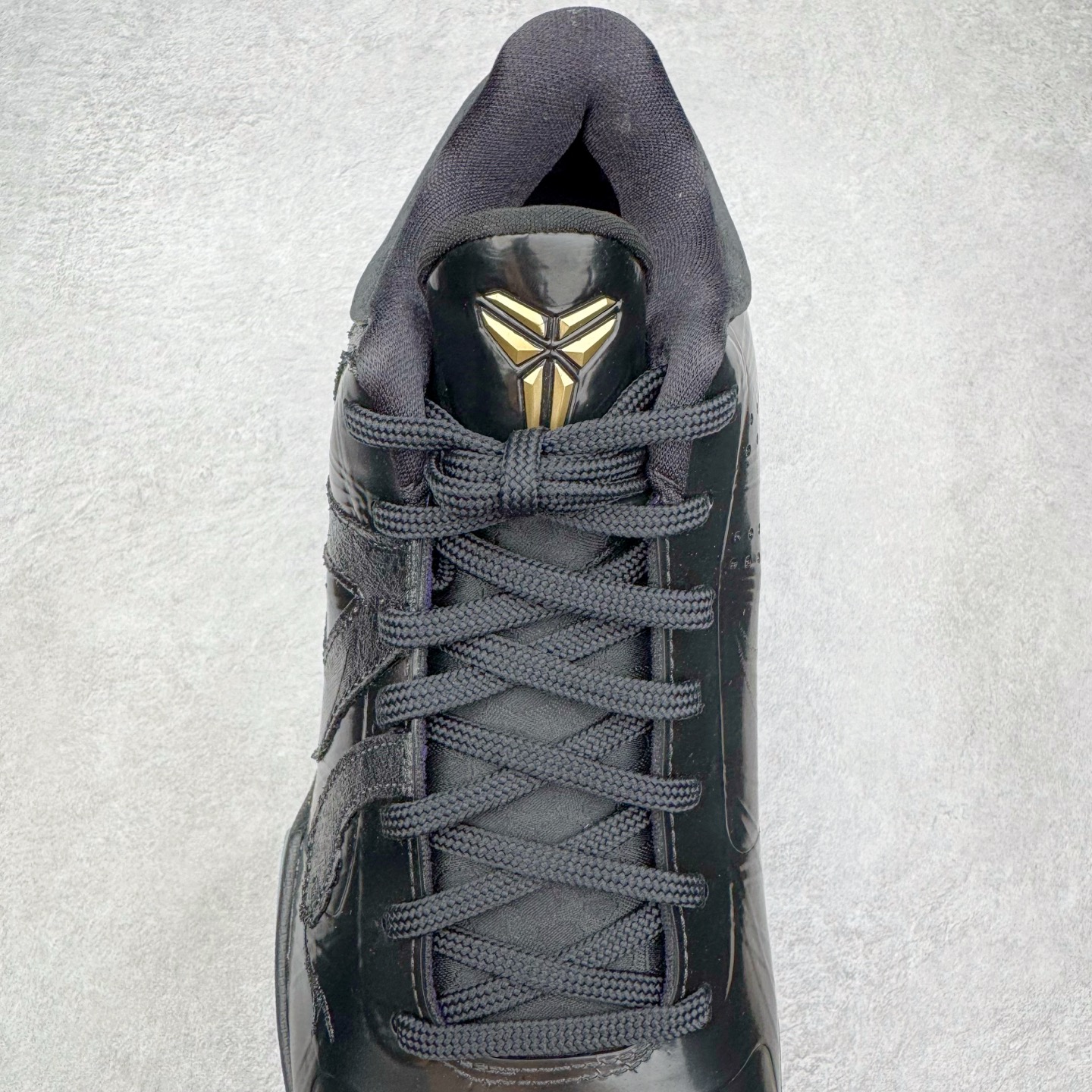 图片[5]-＃H12纯原 NK Zoom Kobe ZK5 科比5代 黑曼巴 IB4881-500 完美复刻公司货 前掌超大Zoom Turbo气垫 后掌EVA缓震 真正的原汁原味 还原ZP脚感 全身鞋材卡料色独家定制 唯一正确喷漆工艺Swoosh 正确凹凸蛇鳞工艺 正确鞋面渐变效果 内全置真动飞态线 独立原厂模具 最大尺码达到49.5码 首批不拼图大几率过验 亲测已过 支持各种高强度实战 无需担心 上脚价 补货周期极长 脚宽建议买大半码 科比系列前掌偏窄 不影响二次销售 支持七天无理由退换 尺码：41 42 42.5 43 44 44.5 45 45.5 46 47.5 48.5 49.5-选品中心