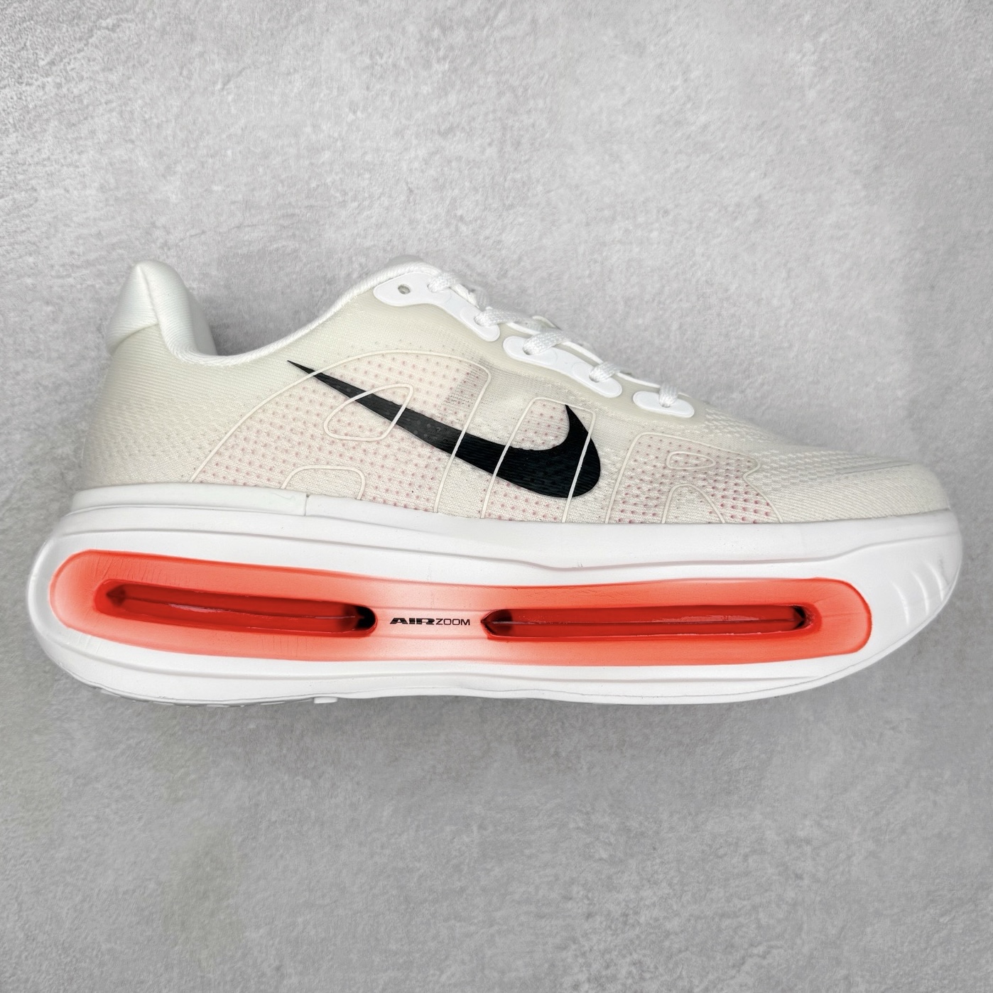 NK Vomero Premium 时尚舒适 网布防滑耐磨 低帮跑步鞋 HQ2050-103 实拍调校N版已经零色差零失真 百分百还原实物色彩所见即所得 不存在货不对板色差等低级问题 选购参考实物拍摄 不混卖不参货 只用心做好货严格选品 承诺混一赔十 尺码：36 36.5 37.5 38 38.5 39 40 40.5 41 42 42.5 43 44 44.5 45-选品中心