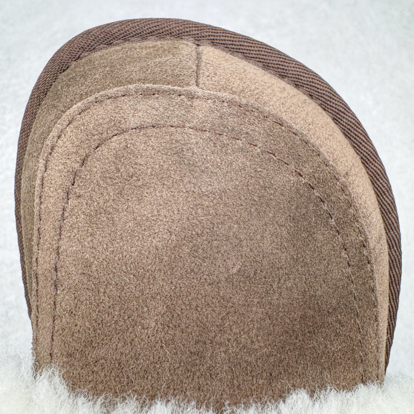 图片[11]-＃GX UGG 字母刺绣款经典短筒秋冬羊皮毛一体雪地靴 全鞋采用ZP同厂 隆丰A级澳洲进口羊皮毛一体 品牌代工厂生产线 完全遵循ZP工艺流程 代工厂原厂版师 秉承无原鞋不开发选择 注重每一处细节 市面最正版型 TREADLITE\\\”轻翼\\\”科技外底 轻便/耐用/柔韧/桩型【售后郑重承诺】一个月内若出现重大脱胶/断底等质量问题 直接为您换新！尺码：35 36 37 38 39 40-选品中心