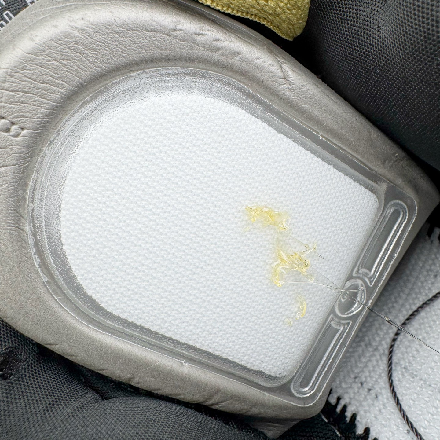 图片[11]-＃纯原 Supreme x NK Dunk SB Dunk Low 舒适 防滑耐磨低帮板鞋 男女同款 联名亚洲限定黄黑 HQ8487-300 独家原厂航空铝磨具打磨大底 鞋头坡度极致还原 原盒原配 圈内天花板工艺 原厂冲刀 超高清洁度 全鞋零毛边皮料切割 全套原楦原模倾力打造完美版型 采用原厂百宏鞋带以及原厂百宏织唛舌标 内标可供原厂几率过验 原厂中底布黄色点胶 原厂中底布拉帮走线遵循公司‼️尺码：36 36.5 37.5 38 38.5 39 40 40.5 41 42 42.5 43 44 44.5 45 46 47.5-选品中心