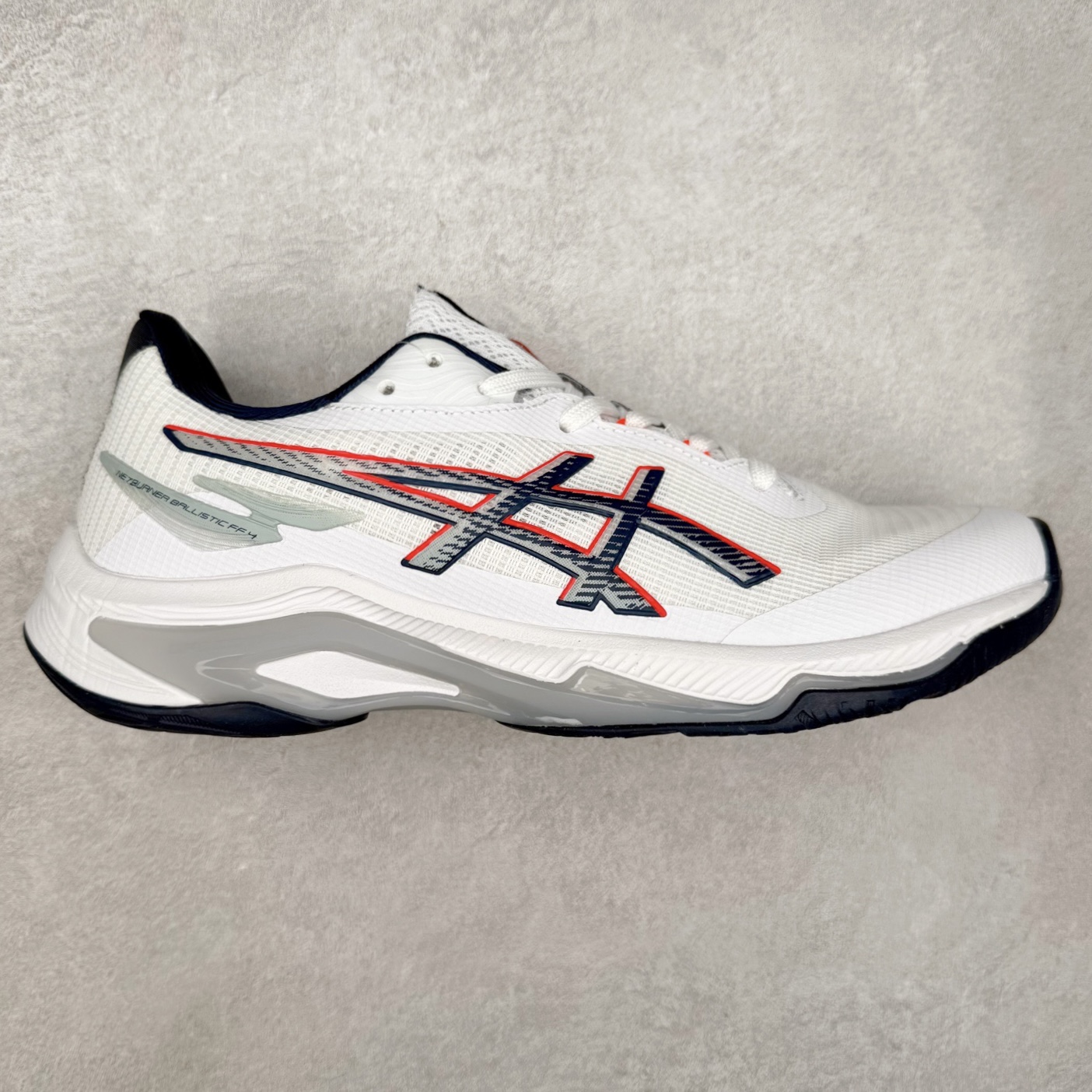 图片[5]-Asics NETBURNER BALLISTIC FF 4 亚瑟士舒适时尚潮流简约减震低帮训练鞋 DYNAWRAP 技术可提升稳定性 FLYTEFOAM 科技打造轻量缓冲组件 FLYTEFOAM Propel 技术鞋垫可提升吸震与回弹效果 TWISSTRUS 技术可提升速度与变向奔跑动作ASICSGRIP 科技可提升在球场上的抓地力 后足 GEL 缓冲科技可提供出色的避震效果AHAR 橡胶可提升耐用性 尺码：35 36 36.5 37 38 38.5 39 40 40.5 41 42 42.5 43 44 45-选品中心