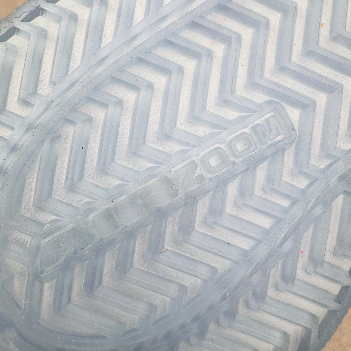 图片[19]-＃灭世/Max NK Book 1 Devin Booker 德文·布克一代男子实战篮球鞋 白蓝红 IH0893-100 灭世纯原革新出货‼️缓震配置独家革新！实战属性直接拉满👊🏻实战 天花板上限再度提升！实战亲测-性能体验吊打国产同价位鞋款（为满足海外市场 布克一代最大尺码为47.5） ⚫️增配前掌鹅蛋ZOOM ➕抗扭片➕后掌马蹄ZOOM气垫（正品仅配置后掌zoom气垫） ⚫️采用科比4代鞋楦以及龙骨数据打造！小科4实至名归！（完美解决正品压脚趾问题） ⚫️鞋身➕鞋头增配高频补强层，提升鞋头以及脚踝支撑性 ⚫️鞋垫采用科比4代元年高弹缓震垫材质-磨合一场直接贴合脚型☑️ ⚫️外底加厚2mm，wow10止滑配方，无需磨合，抓地性能原地起飞 最强布克一代有且只在灭世纯原（支持市场任意货品正面PK） 真材实料，肉眼可见！革新升级绝非空穴来风！灭世纯原内外兼修，用态度诠释实战新篇章👊🏻 Book 1 尺码 39-47.5-选品中心