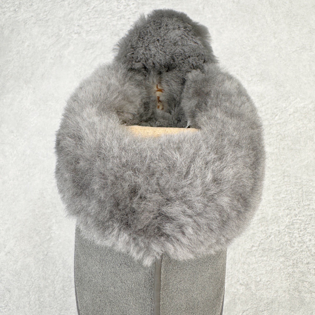 图片[5]-＃GX UGG 2550 经典秋冬羊皮毛一体雪地靴 全鞋采用ZP同厂 隆丰A级澳洲进口羊皮毛一体 品牌代工厂生产线 完全遵循ZP工艺流程 代工厂原厂版师 秉承无原鞋不开发选择 注重每一处细节 市面最正版型 TREADLITE\\\”轻翼\\\”科技外底 轻便/耐用/柔韧/桩型【售后郑重承诺】一个月内若出现重大脱胶/断底等质量问题 直接为您换新！尺码：35 36 37 38 39 40-选品中心