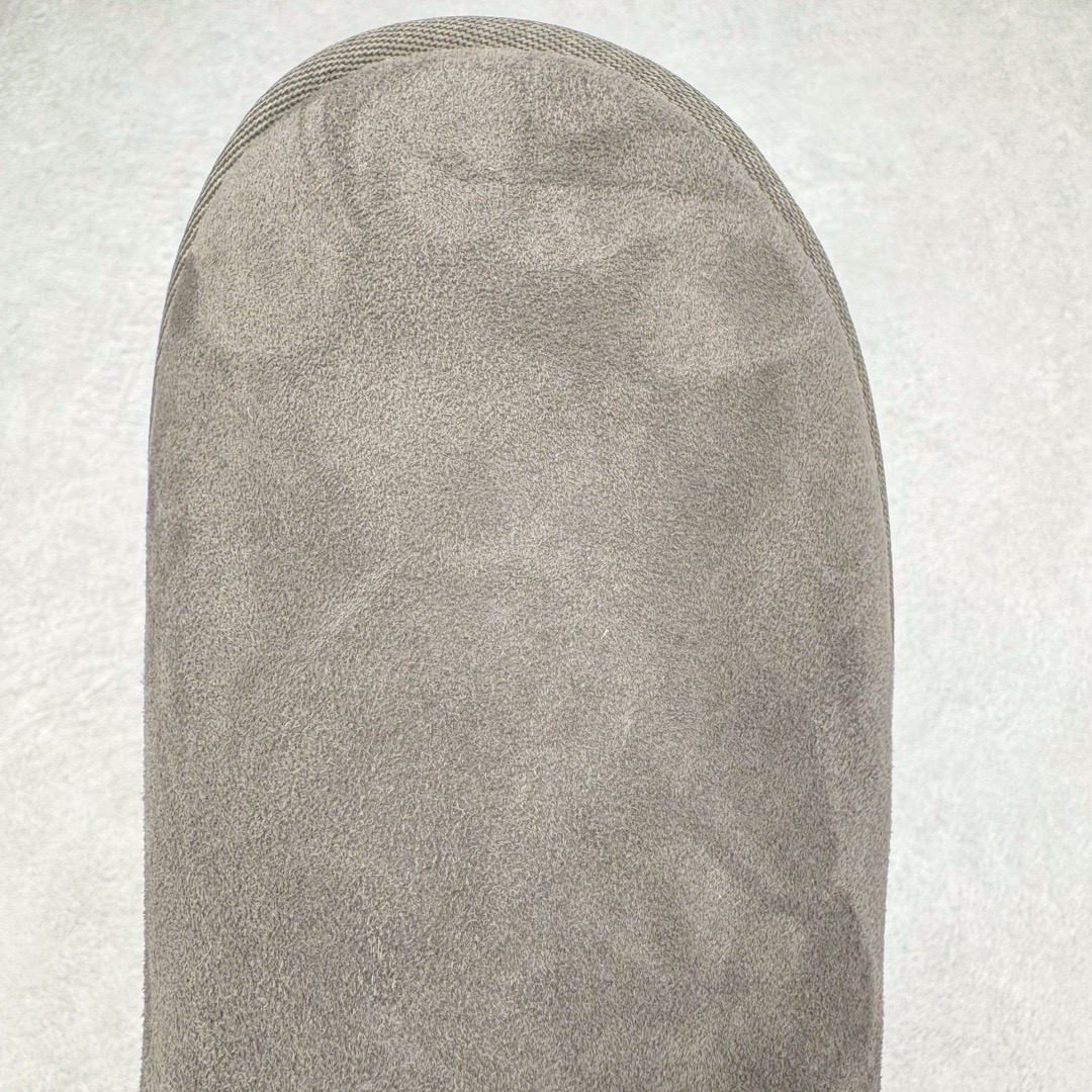 图片[12]-＃GX UGG 6222 经典短筒秋冬羊皮毛一体雪地靴 全鞋采用ZP同厂 隆丰A级澳洲进口羊皮毛一体 品牌代工厂生产线 完全遵循ZP工艺流程 代工厂原厂版师 秉承无原鞋不开发选择 注重每一处细节 市面最正版型 TREADLITE\\\”轻翼\\\”科技外底 轻便/耐用/柔韧/桩型【售后郑重承诺】一个月内若出现重大脱胶/断底等质量问题 直接为您换新！尺码：35 36 37 38 39 40-选品中心