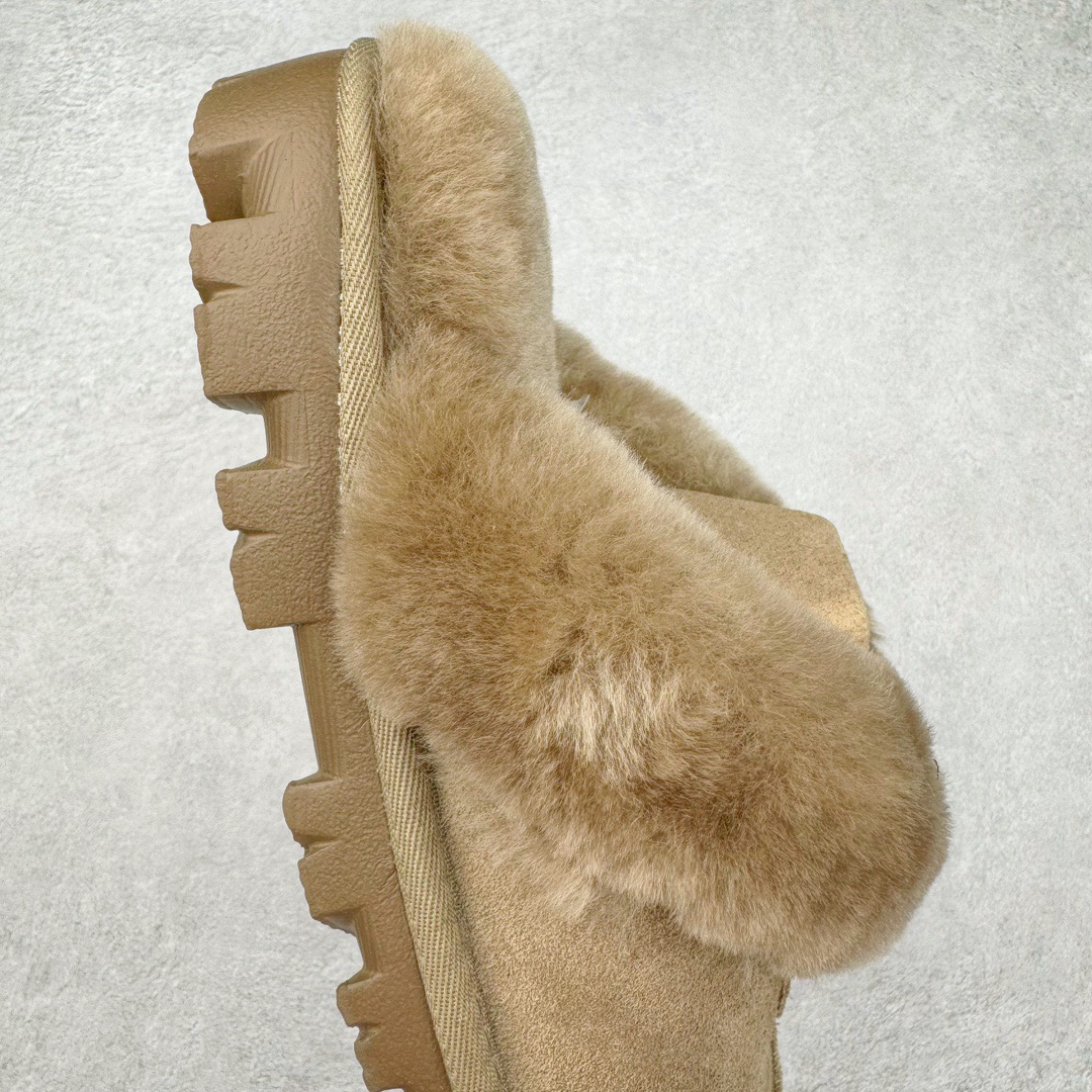 图片[5]-＃GX UGG 5125 星拖秋冬羊皮毛一体雪地靴 全鞋采用ZP同厂 隆丰A级澳洲进口羊皮毛一体 品牌代工厂生产线 完全遵循ZP工艺流程 代工厂原厂版师 秉承无原鞋不开发选择 注重每一处细节 市面最正版型 TREADLITE\\\”轻翼\\\”科技外底 轻便/耐用/柔韧/桩型【售后郑重承诺】一个月内若出现重大脱胶/断底等质量问题 直接为您换新！尺码：35 36 37 38 39 40-选品中心