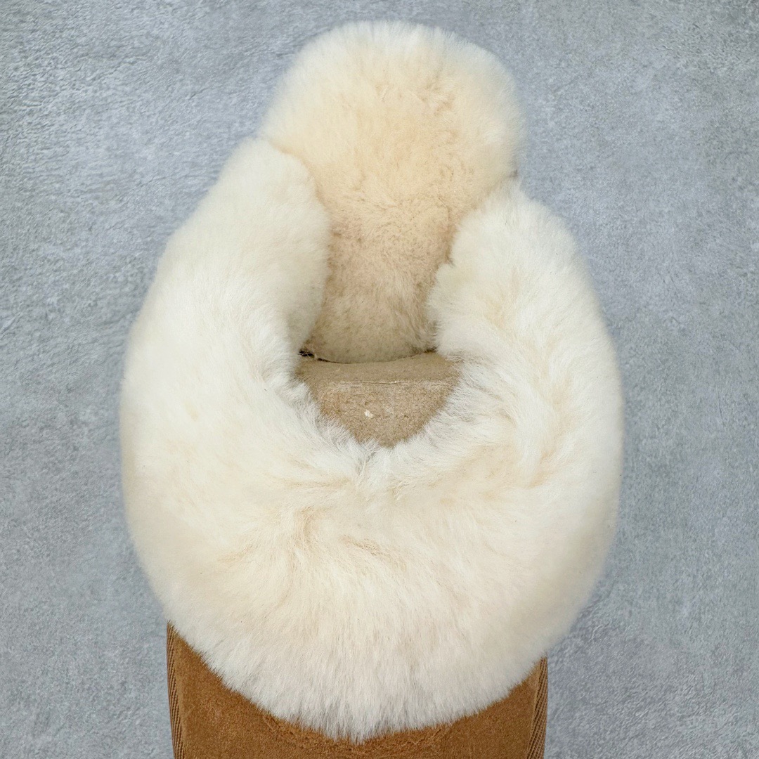 图片[5]-＃GX UGG 5125 星拖秋冬羊皮毛一体雪地靴 全鞋采用ZP同厂 隆丰A级澳洲进口羊皮毛一体 品牌代工厂生产线 完全遵循ZP工艺流程 代工厂原厂版师 秉承无原鞋不开发选择 注重每一处细节 市面最正版型 TREADLITE\\\”轻翼\\\”科技外底 轻便/耐用/柔韧/桩型【售后郑重承诺】一个月内若出现重大脱胶/断底等质量问题 直接为您换新！尺码：35 36 37 38 39 40-选品中心