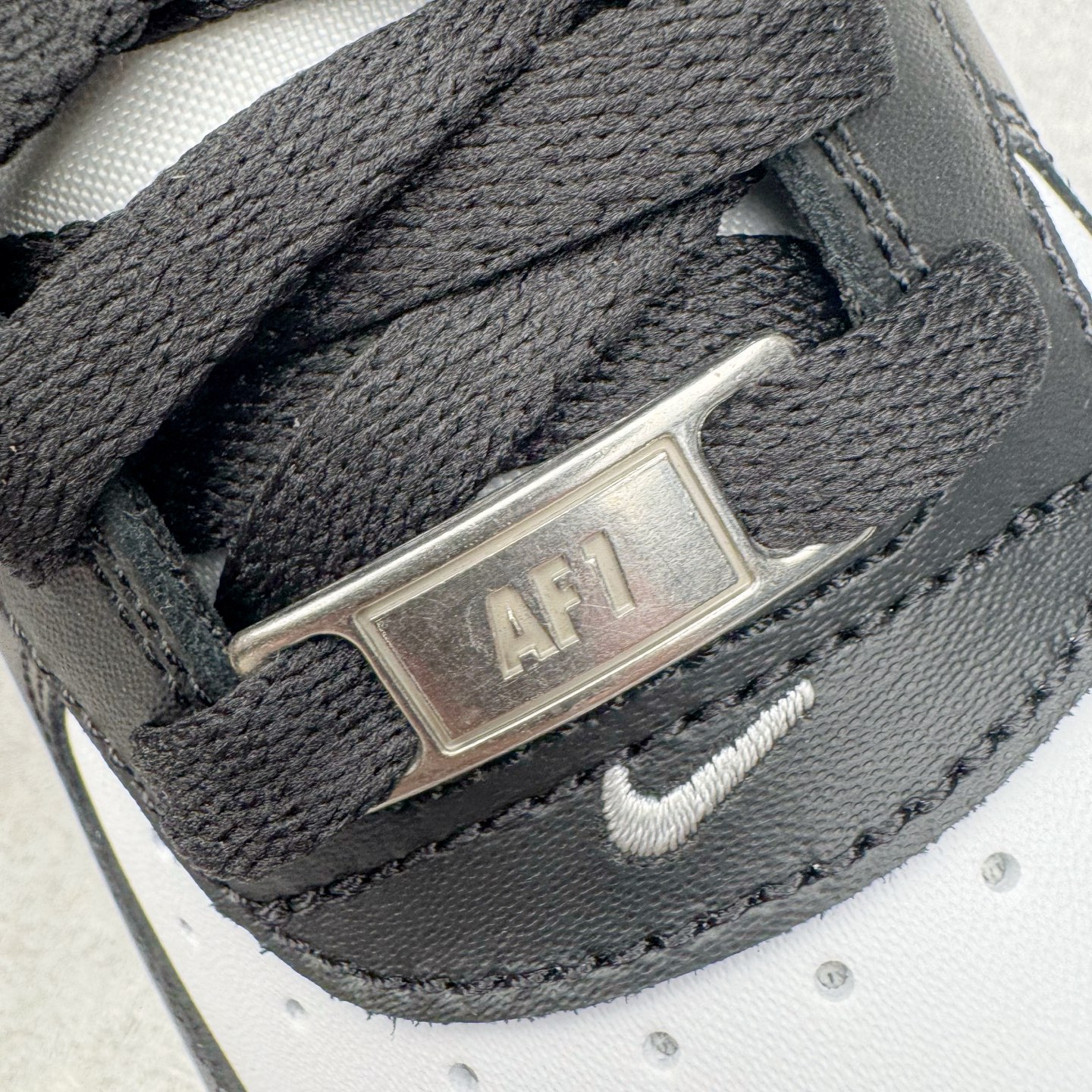 图片[16]-＃GX NK Air Force 1 Low \’07 空军一号低帮经典板鞋 黑白熊猫 DV0788-001 经典老鞋 完美复刻 不规则波浪大底咬花 全鞋电脑针车 工整有序 视觉效果满分 原厂拉帮手法 标准四线 密度针距针孔大小控制到位 原装反口里网布海绵 正确卡色网眼大小 新版鞋撑改用纸团代替 原厂港宝加持完美还原灵魂版型 原盒原配从里到外百分百还原 原厂全头层原厂皮料 原标原盒 内置Sole气垫 中底白色背胶 中底划线 已经无限的接近公司 原厂楦头 原厂刺绣 后跟弧度修正 独家私模最大开发到48.5 尺码：35.5 36 37.5 38 38.5 39 40 40.5 41 42 42.5 43 44 44.5 45 46 47.5 48.5-选品中心