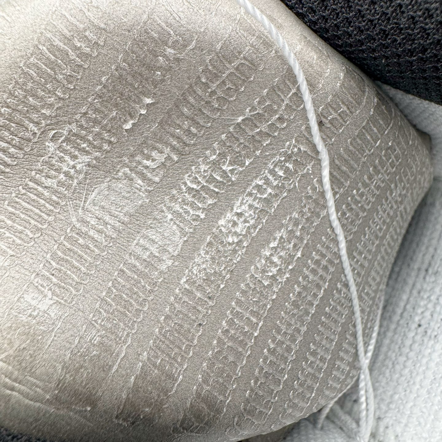 图片[20]-＃GX NK Air Force 1 Low \’07 空军一号低帮经典板鞋 黑白熊猫 DV0788-001 经典老鞋 完美复刻 不规则波浪大底咬花 全鞋电脑针车 工整有序 视觉效果满分 原厂拉帮手法 标准四线 密度针距针孔大小控制到位 原装反口里网布海绵 正确卡色网眼大小 新版鞋撑改用纸团代替 原厂港宝加持完美还原灵魂版型 原盒原配从里到外百分百还原 原厂全头层原厂皮料 原标原盒 内置Sole气垫 中底白色背胶 中底划线 已经无限的接近公司 原厂楦头 原厂刺绣 后跟弧度修正 独家私模最大开发到48.5 尺码：35.5 36 37.5 38 38.5 39 40 40.5 41 42 42.5 43 44 44.5 45 46 47.5 48.5-选品中心