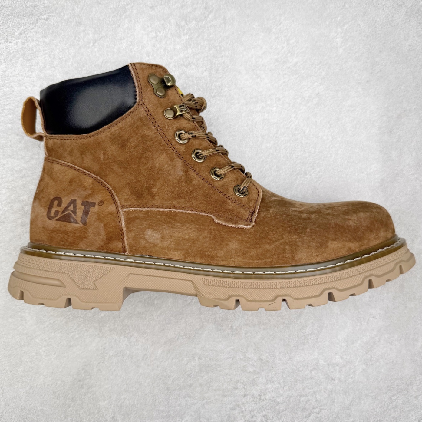 CAT卡特 户外工装轻底休闲马丁靴大黄靴系列 广东大厂品质 全新工艺升级 全鞋真牛皮材料 大底到五金都是代工厂原材料制作 同原版固特异永不开胶工艺 好货不杀猪 首单质量严格把控 全网独家首发 品质毋庸置疑 全套官网统一包装 今年冬季防寒户外专用 日常随意搭配 尺码:39 40 41 42 43 44(皮鞋码)-选品中心