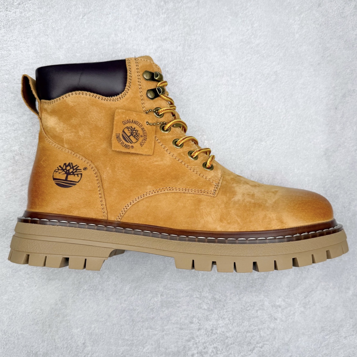Timberland添柏岚/天伯伦户外中帮休闲大黄靴系列 广东大厂品质 原盒原包装 面料采用意大利🇮🇹顶级磨砂细纹牛皮 搭配防臭防腐真皮乳胶鞋垫 给您完美的穿着体验 质量考究耐穿 型男必备 专治不帅 高品质脚感一流 尺码：38 39 40 41 42 43 44（皮鞋码）-选品中心