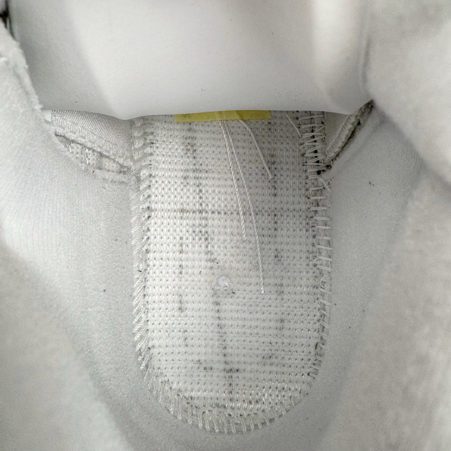 图片[10]-＃PK纯原 Air Jordan AJ5 OG 狼灰 DD0587-002 SZ原厂全套原楦原纸板磨具开发 原厂皮料加持 原厂港宝加持定型后跟R度完美 同源原厂电绣 飞人针数密度立体效果一致 原厂拉帮手法 原厂配置纸衬高频鞋盒 原厂指令配双鞋带 原厂TPU网格鞋带扣 超高鞋面清洁度 最高QC检验标准 控制溢胶瑕疵 到手可放心比对发售原鞋 上脚百分百充正驾驭 尺码：40 40.5 41 42 42.5 43 44 44.5 45 46 47.5-选品中心