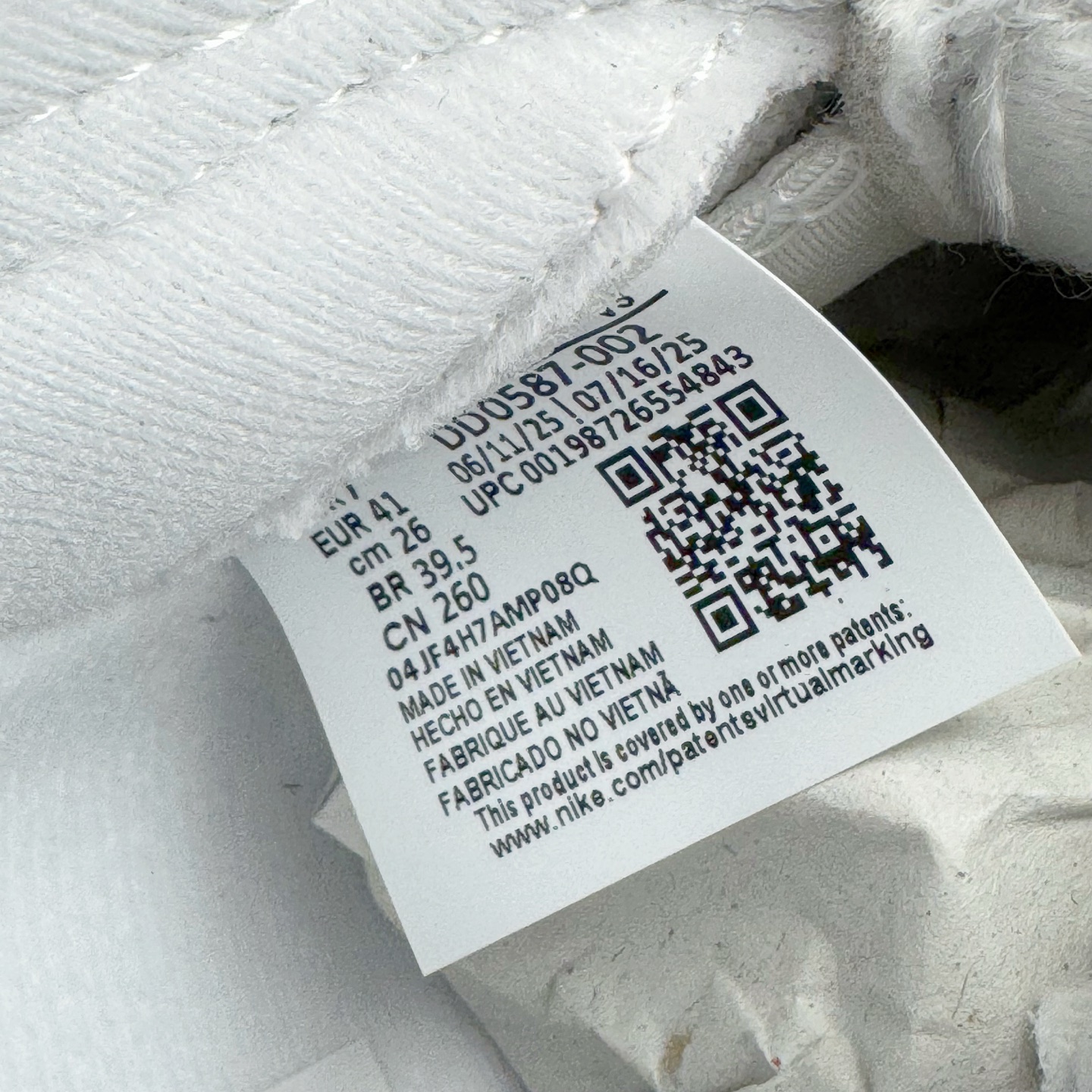 图片[11]-＃PK纯原 Air Jordan AJ5 OG 狼灰 DD0587-002 SZ原厂全套原楦原纸板磨具开发 原厂皮料加持 原厂港宝加持定型后跟R度完美 同源原厂电绣 飞人针数密度立体效果一致 原厂拉帮手法 原厂配置纸衬高频鞋盒 原厂指令配双鞋带 原厂TPU网格鞋带扣 超高鞋面清洁度 最高QC检验标准 控制溢胶瑕疵 到手可放心比对发售原鞋 上脚百分百充正驾驭 尺码：40 40.5 41 42 42.5 43 44 44.5 45 46 47.5-选品中心