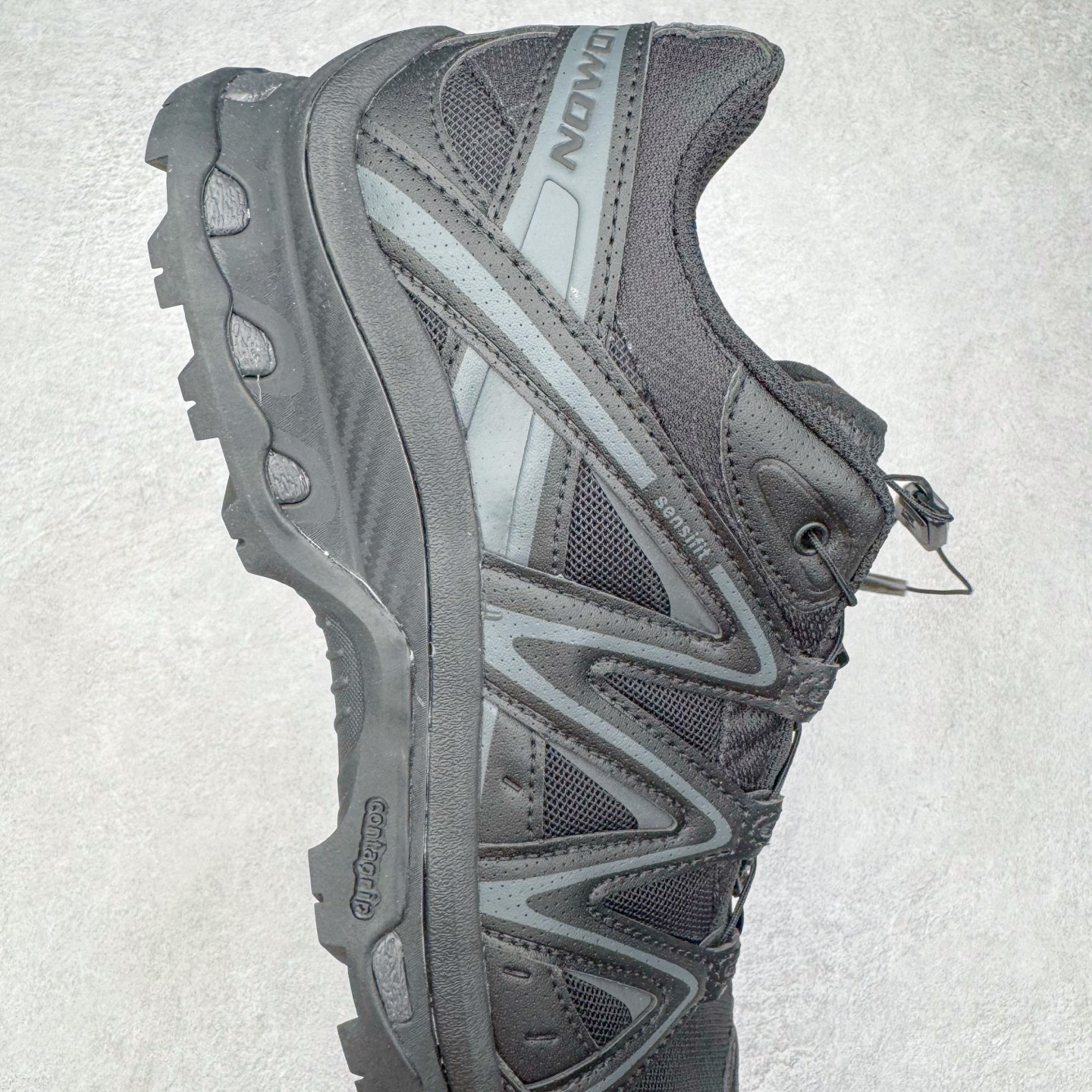 图片[6]-＃HP纯原 Salomon XT-QUEST ADV 萨洛蒙潮流越野机能户外功能鞋 纯原外贸平台特供订单 耗时半年巨作 全套原纸板楦头开发 原厂特供网布配套加持 确保原汁原味 完美呈现版型 原档数据独家私模五层组合大底 男女鞋同步官方开发至46.5 原装Ortholite轻量化鞋垫 中底布带钢印编号 原厂TPU锁扣 进口港宝加持 后跟自然饱满 还原公司包裹性 基于 SALOMON 初代 XT 鞋身造型并搭载 4D ADVANCED CHASSIS™ 大底打造而成 为这款 XT-QUEST 带来了多项足部控制与保护等功能性 如在运动过程中控制左右晃动的过程而提高稳定性、改善长途越野过程中足中到足尖的过渡、提高感知岩石的精确度以抵抗尖锐物体对脚底的伤害以及采用动态缓冲来增强穿着舒适感 从而减轻疲劳感 使 XT-QUEST 成为一双舒适且安全的户外之履 尺码：36 36.5 37.5 38 38.5 39 40 40.5 41 42 42.5 43 44 44.5 45 46.5-选品中心