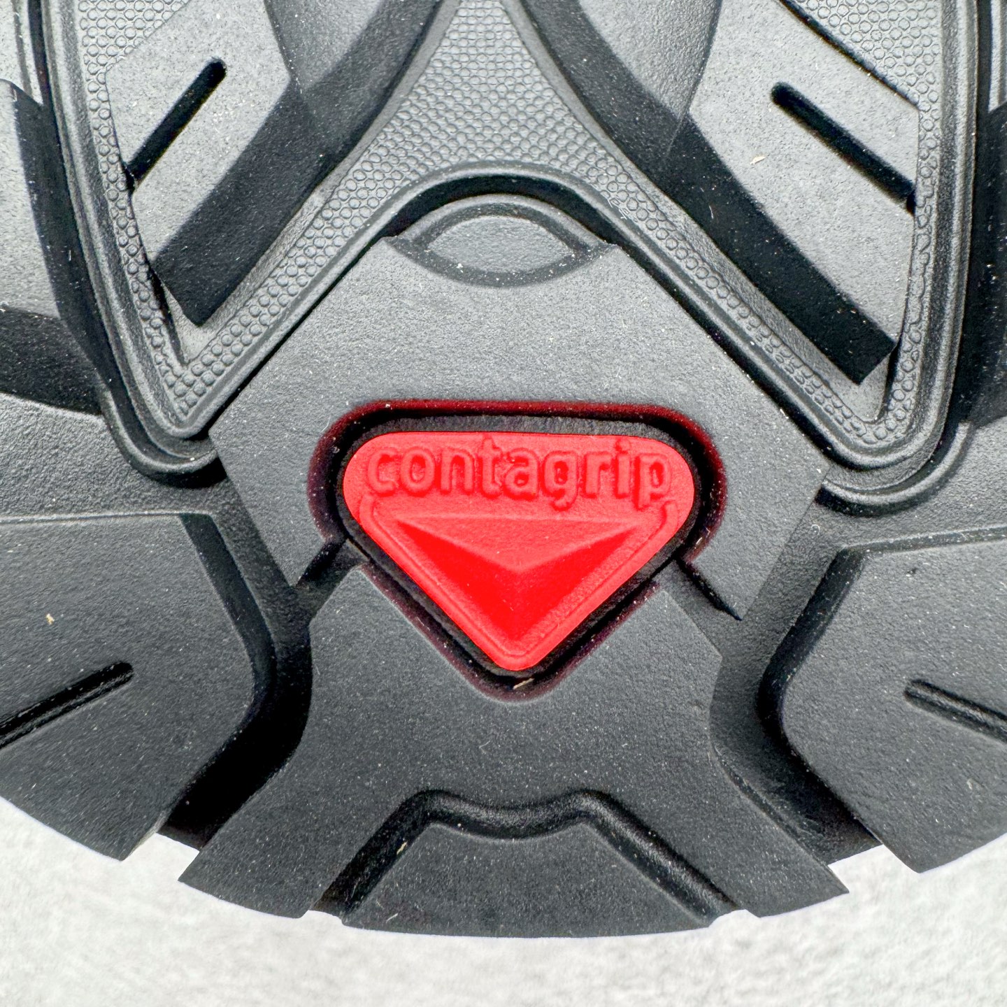 图片[22]-＃HP纯原 Salomon XT-QUEST ADV 萨洛蒙潮流越野机能户外功能鞋 纯原外贸平台特供订单 耗时半年巨作 全套原纸板楦头开发 原厂特供网布配套加持 确保原汁原味 完美呈现版型 原档数据独家私模五层组合大底 男女鞋同步官方开发至46.5 原装Ortholite轻量化鞋垫 中底布带钢印编号 原厂TPU锁扣 进口港宝加持 后跟自然饱满 还原公司包裹性 基于 SALOMON 初代 XT 鞋身造型并搭载 4D ADVANCED CHASSIS™ 大底打造而成 为这款 XT-QUEST 带来了多项足部控制与保护等功能性 如在运动过程中控制左右晃动的过程而提高稳定性、改善长途越野过程中足中到足尖的过渡、提高感知岩石的精确度以抵抗尖锐物体对脚底的伤害以及采用动态缓冲来增强穿着舒适感 从而减轻疲劳感 使 XT-QUEST 成为一双舒适且安全的户外之履 尺码：36 36.5 37.5 38 38.5 39 40 40.5 41 42 42.5 43 44 44.5 45 46.5-选品中心