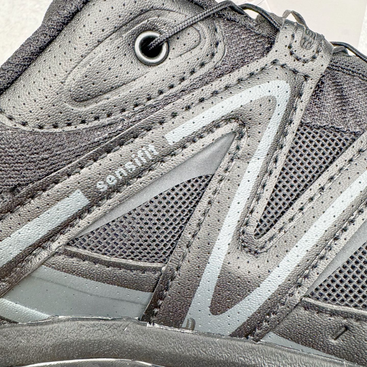 图片[18]-＃HP纯原 Salomon XT-QUEST ADV 萨洛蒙潮流越野机能户外功能鞋 纯原外贸平台特供订单 耗时半年巨作 全套原纸板楦头开发 原厂特供网布配套加持 确保原汁原味 完美呈现版型 原档数据独家私模五层组合大底 男女鞋同步官方开发至46.5 原装Ortholite轻量化鞋垫 中底布带钢印编号 原厂TPU锁扣 进口港宝加持 后跟自然饱满 还原公司包裹性 基于 SALOMON 初代 XT 鞋身造型并搭载 4D ADVANCED CHASSIS™ 大底打造而成 为这款 XT-QUEST 带来了多项足部控制与保护等功能性 如在运动过程中控制左右晃动的过程而提高稳定性、改善长途越野过程中足中到足尖的过渡、提高感知岩石的精确度以抵抗尖锐物体对脚底的伤害以及采用动态缓冲来增强穿着舒适感 从而减轻疲劳感 使 XT-QUEST 成为一双舒适且安全的户外之履 尺码：36 36.5 37.5 38 38.5 39 40 40.5 41 42 42.5 43 44 44.5 45 46.5-选品中心